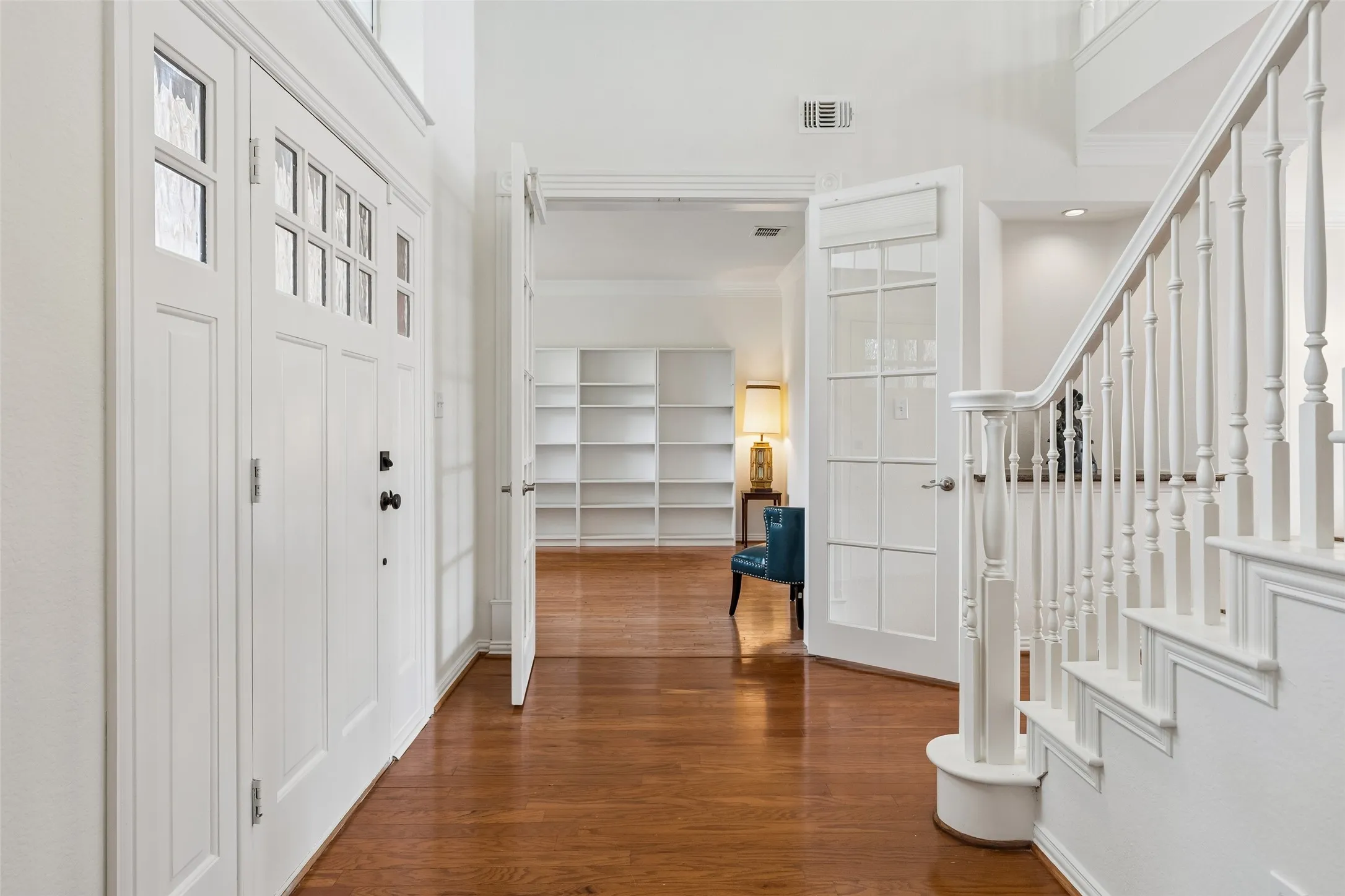 Single Family Residence For Sale in Collin County , 4021 Carmichael Drive, Plano, Texas 75024, 4 Bedroom, 3 Bathroom, 2 Garage spaces, 3,358 Sqft, built in 1993, mls#21256324, Real Estate Agent in Plano, Homes For Sale in Collin county, Homes For Sale in Plano, Realtor in Plano Texas, Real Estate Brokerage Independent Realty Texas, Luminita Cordes Realtor