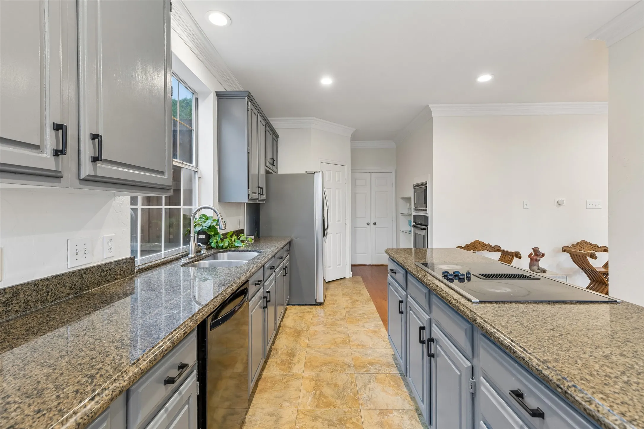 Single Family Residence For Sale in Collin County , 4021 Carmichael Drive, Plano, Texas 75024, 4 Bedroom, 3 Bathroom, 2 Garage spaces, 3,358 Sqft, built in 1993, mls#21256324, Real Estate Agent in Plano, Homes For Sale in Collin county, Homes For Sale in Plano, Realtor in Plano Texas, Real Estate Brokerage Independent Realty Texas, Luminita Cordes Realtor
