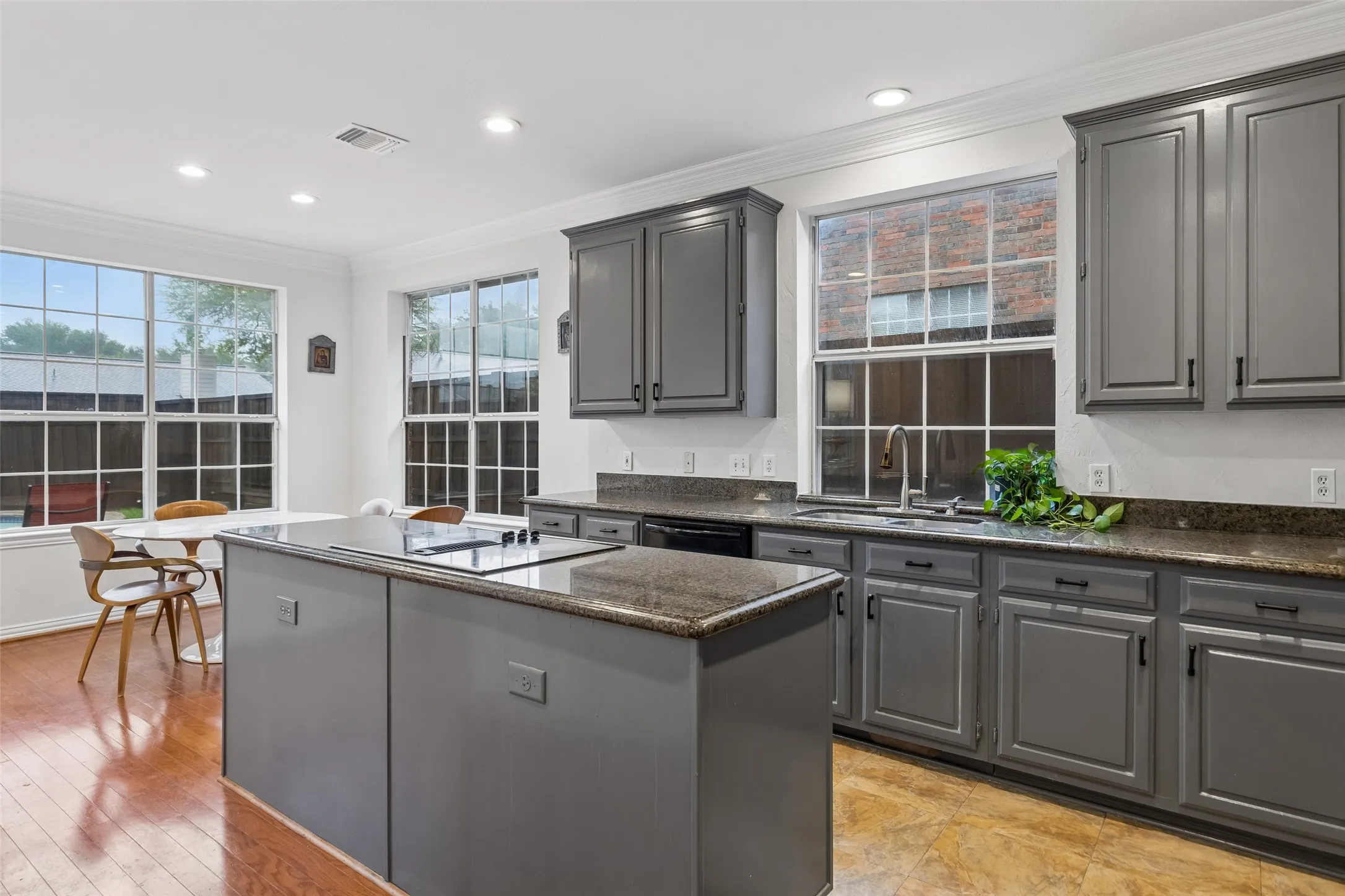 Single Family Residence For Sale in Collin County , 4021 Carmichael Drive, Plano, Texas 75024, 4 Bedroom, 3 Bathroom, 2 Garage spaces, 3,358 Sqft, built in 1993, mls#21256324, Real Estate Agent in Plano, Homes For Sale in Collin county, Homes For Sale in Plano, Realtor in Plano Texas, Real Estate Brokerage Independent Realty Texas, Luminita Cordes Realtor
