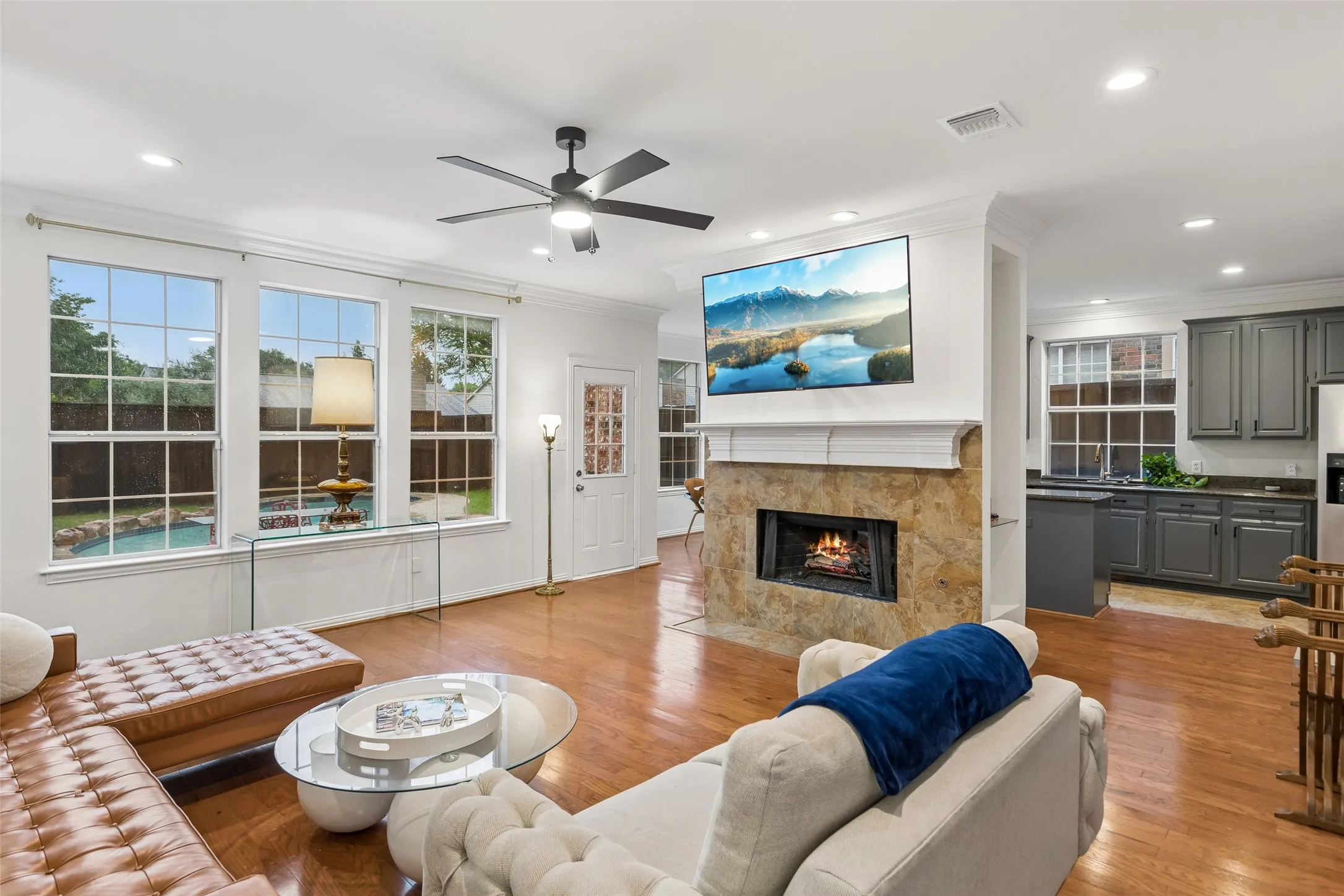 Single Family Residence For Sale in Collin County , 4021 Carmichael Drive, Plano, Texas 75024, 4 Bedroom, 3 Bathroom, 2 Garage spaces, 3,358 Sqft, built in 1993, mls#21256324, Real Estate Agent in Plano, Homes For Sale in Collin county, Homes For Sale in Plano, Realtor in Plano Texas, Real Estate Brokerage Independent Realty Texas, Luminita Cordes Realtor