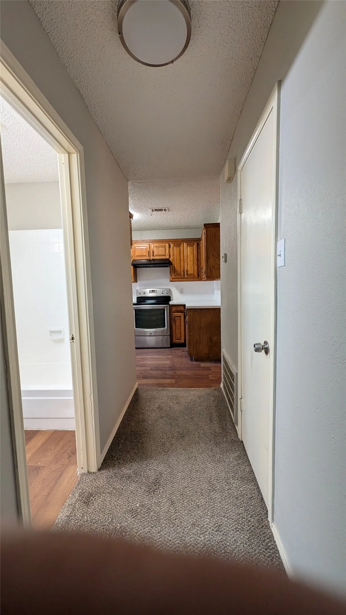 Duplex For Rent in Dallas County , 3409 Jewel Street, Sachse, Texas 75048, 2 Bedroom, 2 Bathroom, Garage spaces, 855 Sqft, built in 1983, mls#21263558, Real Estate Agent in Sachse, Homes For Rent in Dallas county, Homes For Rent in Sachse, Realtor in Sachse Texas, Real Estate Brokerage Independent Realty Texas, Luminita Cordes Realtor