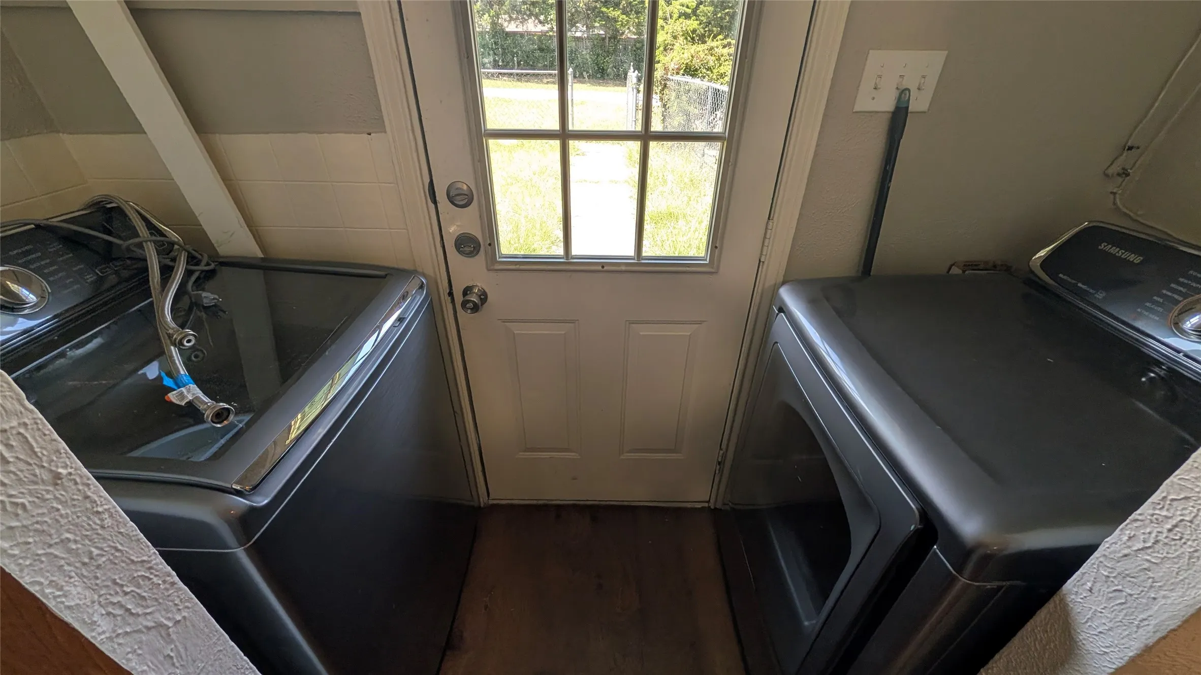 Duplex For Rent in Dallas County , 3409 Jewel Street, Sachse, Texas 75048, 2 Bedroom, 2 Bathroom, Garage spaces, 855 Sqft, built in 1983, mls#21263558, Real Estate Agent in Sachse, Homes For Rent in Dallas county, Homes For Rent in Sachse, Realtor in Sachse Texas, Real Estate Brokerage Independent Realty Texas, Luminita Cordes Realtor