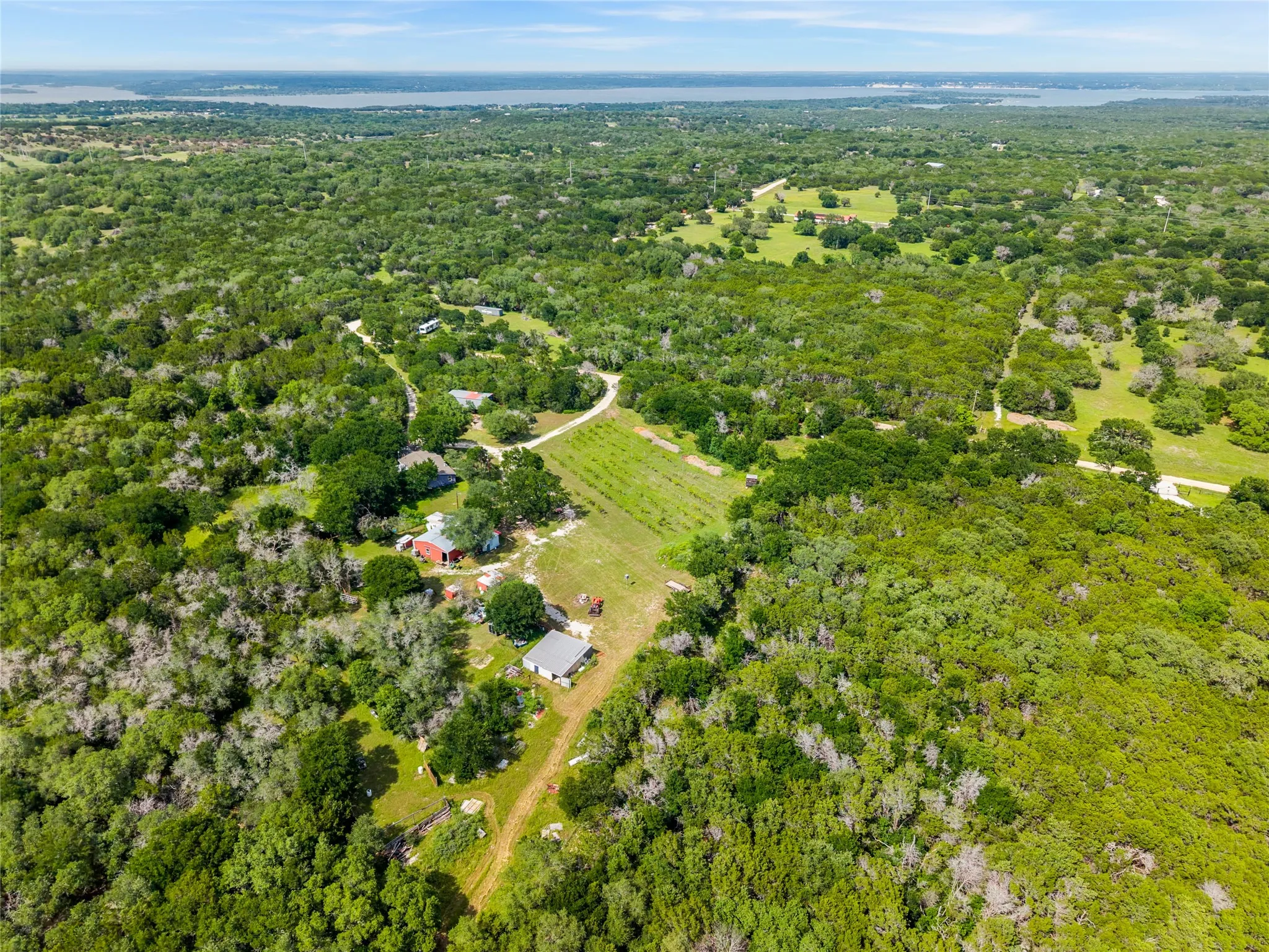 Manufactured Home For Sale in Bosque County , 106 Private Road 1381, Morgan, Texas 76671, 3 Bedroom, 2 Bathroom, Garage spaces, 1,320 Sqft, built in 2000, mls#21257624, Real Estate Agent in Morgan, Homes For Sale in Bosque county, Homes For Sale in Morgan, Realtor in Morgan Texas, Real Estate Brokerage Independent Realty Texas, Luminita Cordes Realtor
