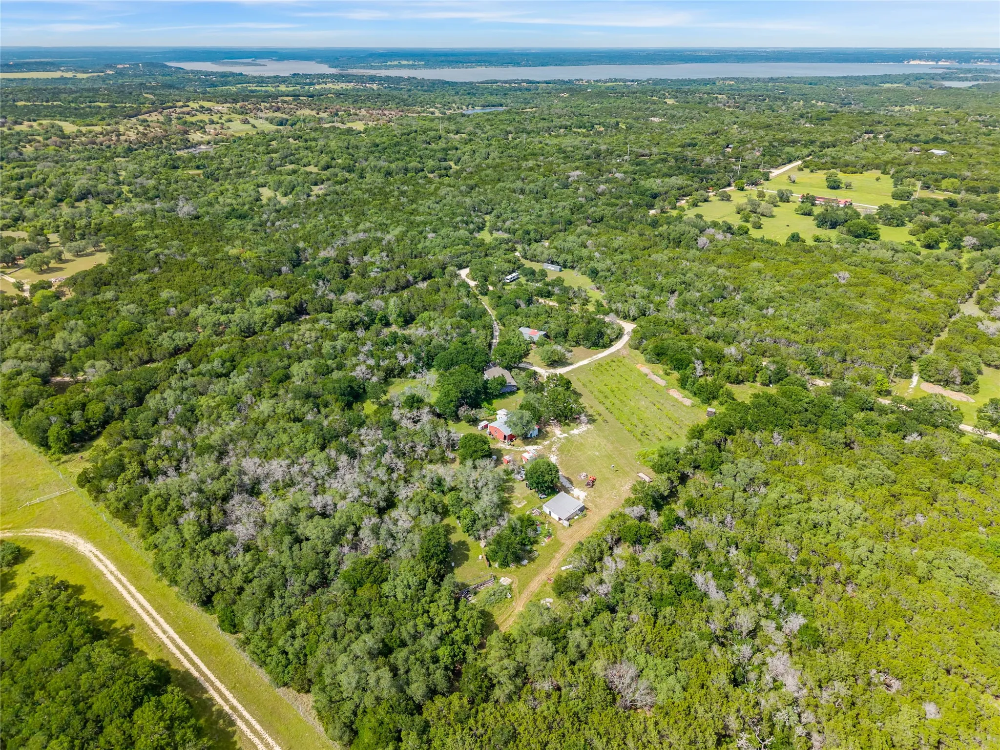 Manufactured Home For Sale in Bosque County , 106 Private Road 1381, Morgan, Texas 76671, 3 Bedroom, 2 Bathroom, Garage spaces, 1,320 Sqft, built in 2000, mls#21257624, Real Estate Agent in Morgan, Homes For Sale in Bosque county, Homes For Sale in Morgan, Realtor in Morgan Texas, Real Estate Brokerage Independent Realty Texas, Luminita Cordes Realtor