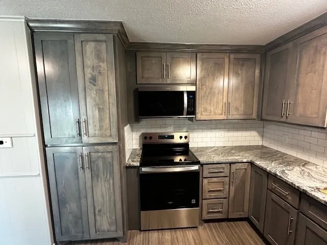 Single Family Residence For Rent in Erath County , 829 N Charlotte Avenue, Stephenville, Texas 76401, 3 Bedroom, 2 Bathroom, 2 Garage spaces, 1,516 Sqft, built in 1964, Price $2,450, mls#21263549, Real Estate Agent in Stephenville, Homes For Rent in Erath county, Homes For Rent in Stephenville, Realtor in Stephenville Texas, Real Estate Brokerage Independent Realty Texas, Luminita Cordes Realtor