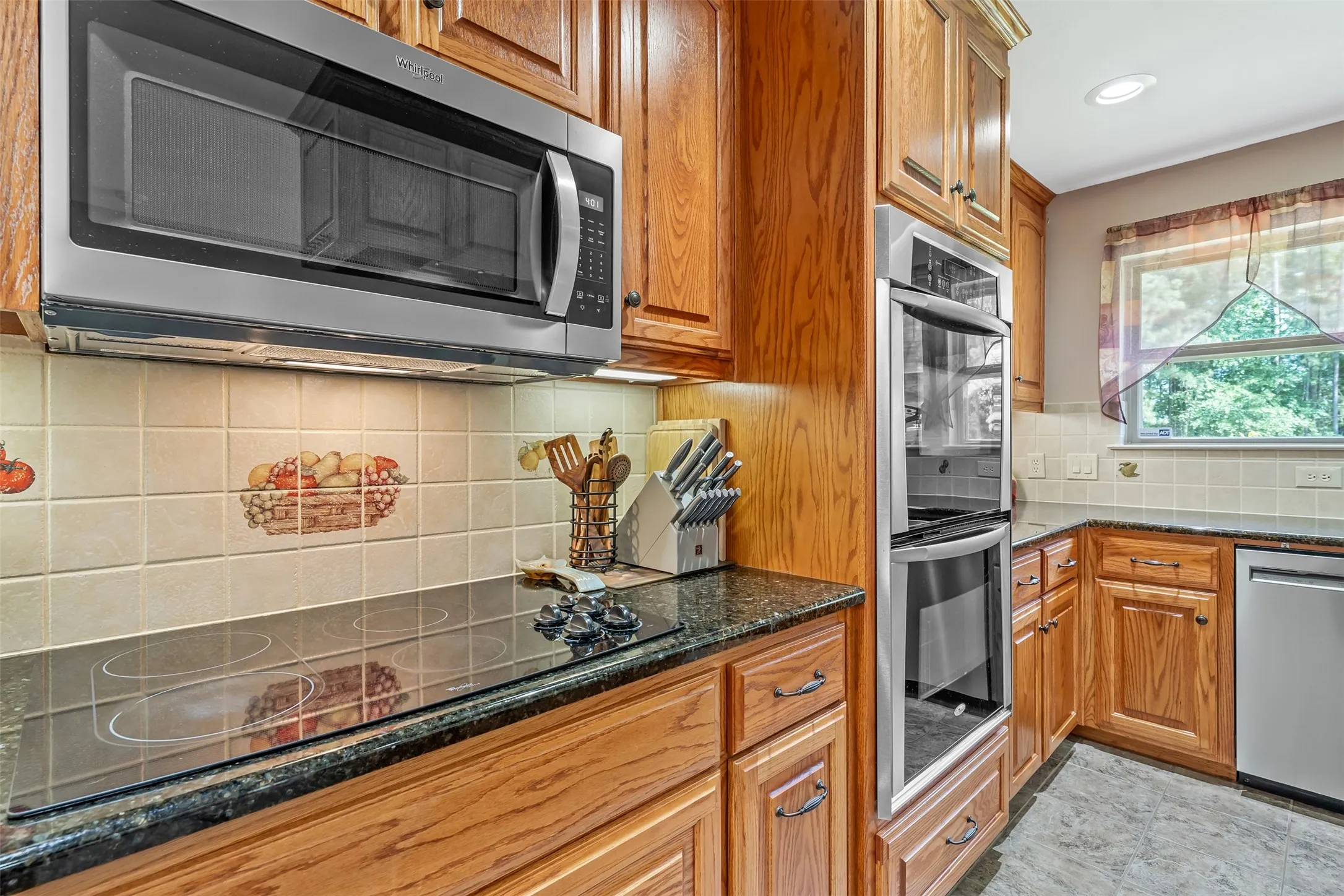 Single Family Residence For Sale in Smith County , 19135 Bynum, Flint, Texas 75762, 4 Bedrooms, 3 Bathrooms, 3 Garage spaces, 3,756 Sqft, built in 2006, Price $675,000, mls#21263579, Real Estate Agent in Flint, Homes For Sale in Smith county, Homes For Sale in Flint, Realtor in Flint Texas, Real Estate Brokerage Independent Realty Texas, Luminita Cordes Realtor
