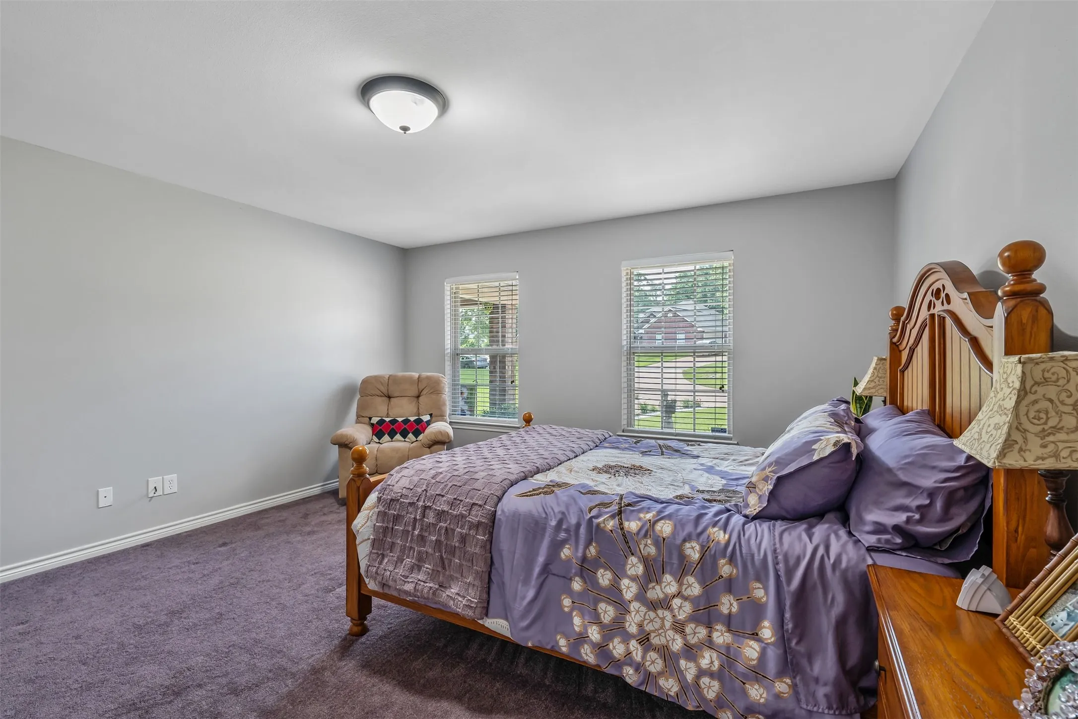 Single Family Residence For Sale in Smith County , 19135 Bynum, Flint, Texas 75762, 4 Bedrooms, 3 Bathrooms, 3 Garage spaces, 3,756 Sqft, built in 2006, Price $675,000, mls#21263579, Real Estate Agent in Flint, Homes For Sale in Smith county, Homes For Sale in Flint, Realtor in Flint Texas, Real Estate Brokerage Independent Realty Texas, Luminita Cordes Realtor