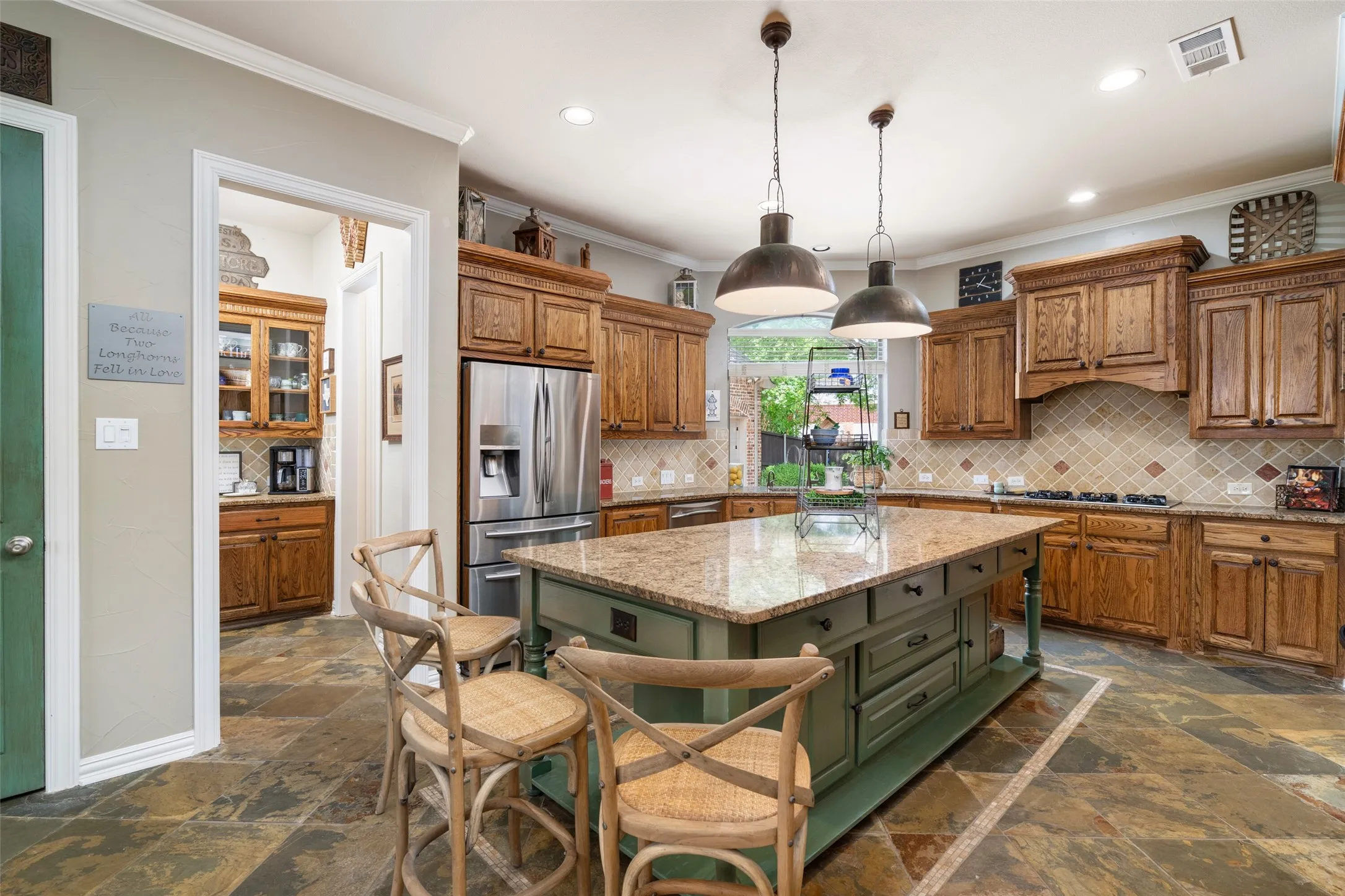 Single Family Residence For Sale in Collin County , 1097 Limestone Court, Allen, Texas 75013, 5 Bedroom, 5 Bathroom, 3 Garage spaces, 3,894 Sqft, built in 2001, mls#21263299, Real Estate Agent in Allen, Homes For Sale in Collin county, Homes For Sale in Allen, Realtor in Allen Texas, Real Estate Brokerage Independent Realty Texas, Luminita Cordes Realtor