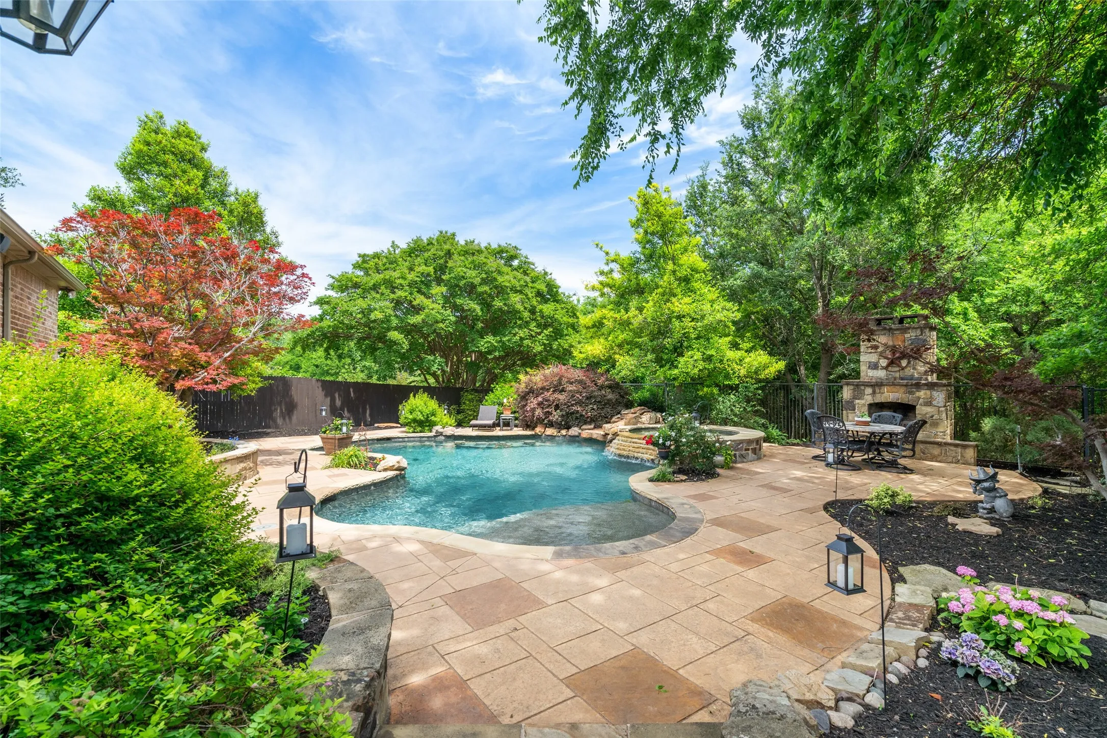Single Family Residence For Sale in Collin County , 1097 Limestone Court, Allen, Texas 75013, 5 Bedroom, 5 Bathroom, 3 Garage spaces, 3,894 Sqft, built in 2001, mls#21263299, Real Estate Agent in Allen, Homes For Sale in Collin county, Homes For Sale in Allen, Realtor in Allen Texas, Real Estate Brokerage Independent Realty Texas, Luminita Cordes Realtor