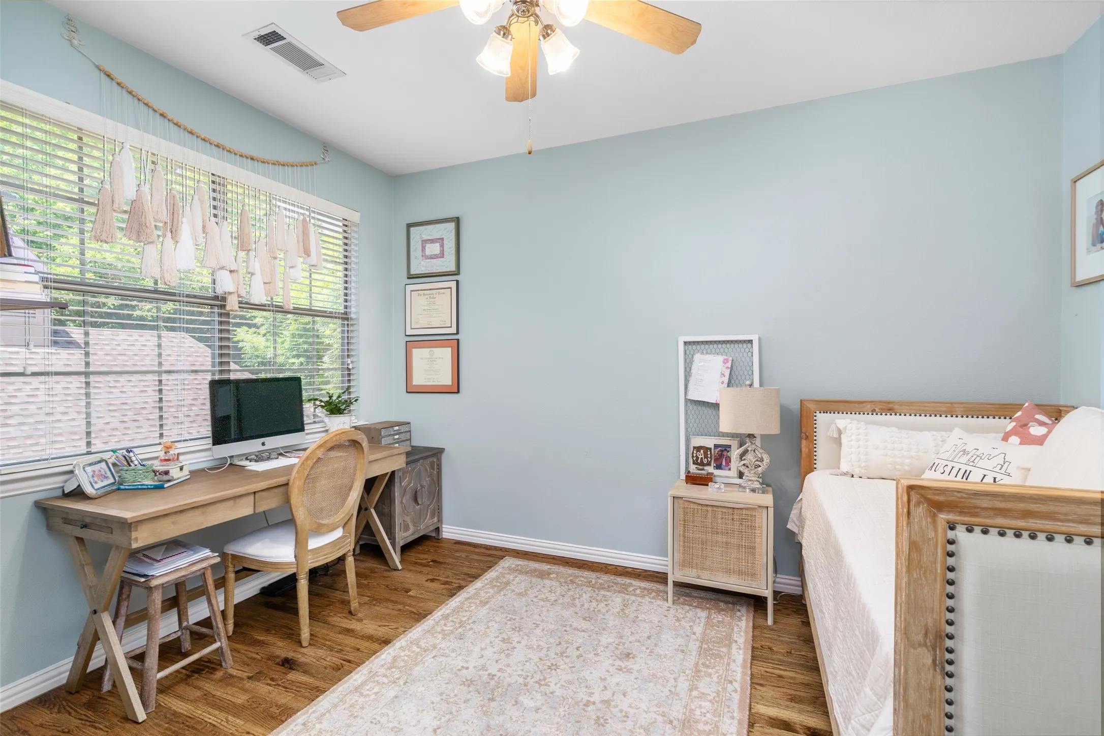 Single Family Residence For Sale in Collin County , 1097 Limestone Court, Allen, Texas 75013, 5 Bedroom, 5 Bathroom, 3 Garage spaces, 3,894 Sqft, built in 2001, mls#21263299, Real Estate Agent in Allen, Homes For Sale in Collin county, Homes For Sale in Allen, Realtor in Allen Texas, Real Estate Brokerage Independent Realty Texas, Luminita Cordes Realtor