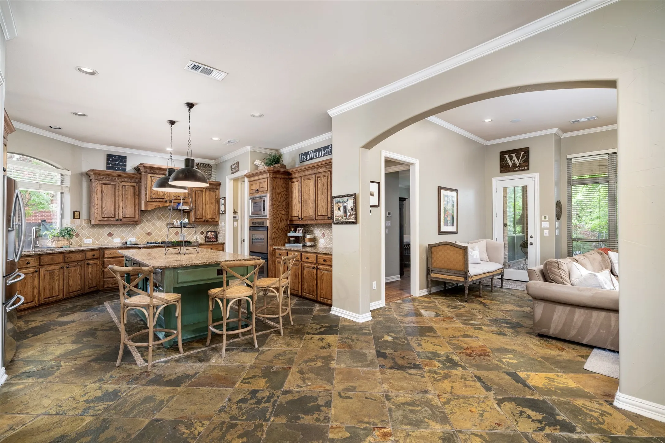 Single Family Residence For Sale in Collin County , 1097 Limestone Court, Allen, Texas 75013, 5 Bedroom, 5 Bathroom, 3 Garage spaces, 3,894 Sqft, built in 2001, mls#21263299, Real Estate Agent in Allen, Homes For Sale in Collin county, Homes For Sale in Allen, Realtor in Allen Texas, Real Estate Brokerage Independent Realty Texas, Luminita Cordes Realtor