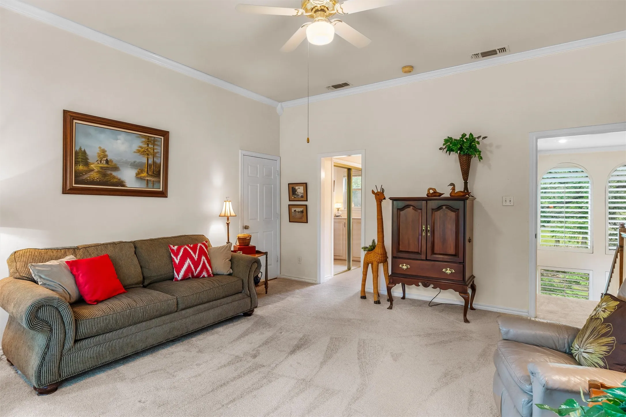 Single Family Residence For Sale in Wood County , 116 Pinewood Cove, Holly Lake Ranch, Texas 75765, 3 Bedroom, 3 Bathroom, 2 Garage spaces, 2,830 Sqft, built in 1993, mls#21263182, Real Estate Agent in Holly Lake Ranch, Homes For Sale in Wood county, Homes For Sale in Holly Lake Ranch, Realtor in Holly Lake Ranch Texas, Real Estate Brokerage Independent Realty Texas, Luminita Cordes Realtor