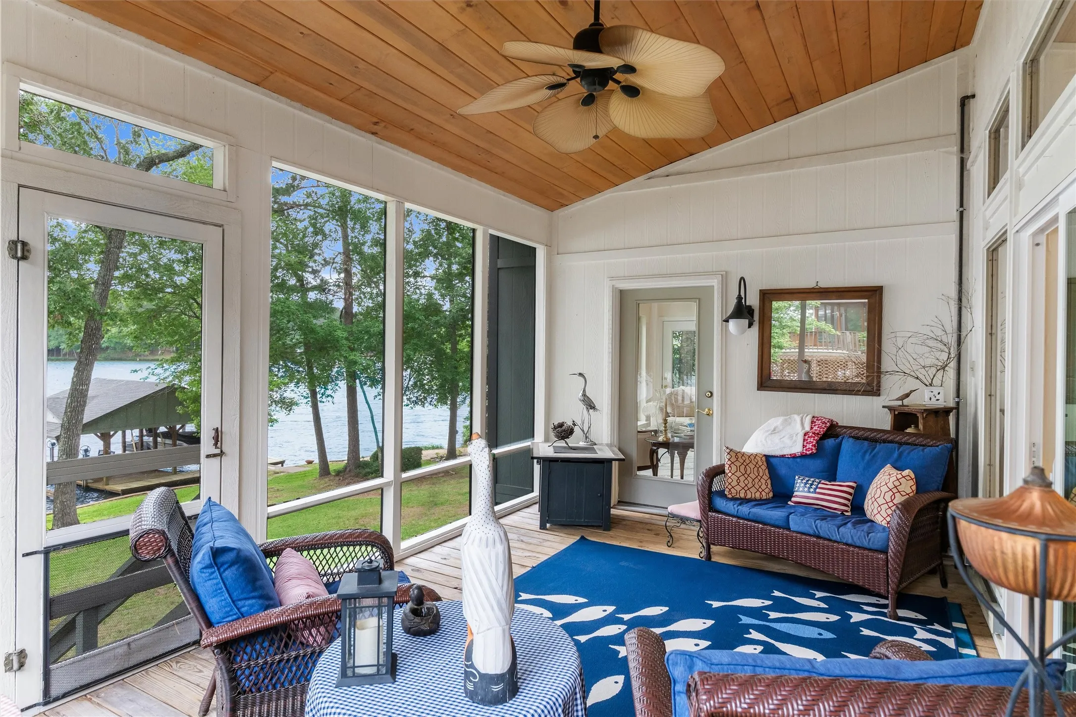 Single Family Residence For Sale in Wood County , 116 Pinewood Cove, Holly Lake Ranch, Texas 75765, 3 Bedroom, 3 Bathroom, 2 Garage spaces, 2,830 Sqft, built in 1993, mls#21263182, Real Estate Agent in Holly Lake Ranch, Homes For Sale in Wood county, Homes For Sale in Holly Lake Ranch, Realtor in Holly Lake Ranch Texas, Real Estate Brokerage Independent Realty Texas, Luminita Cordes Realtor