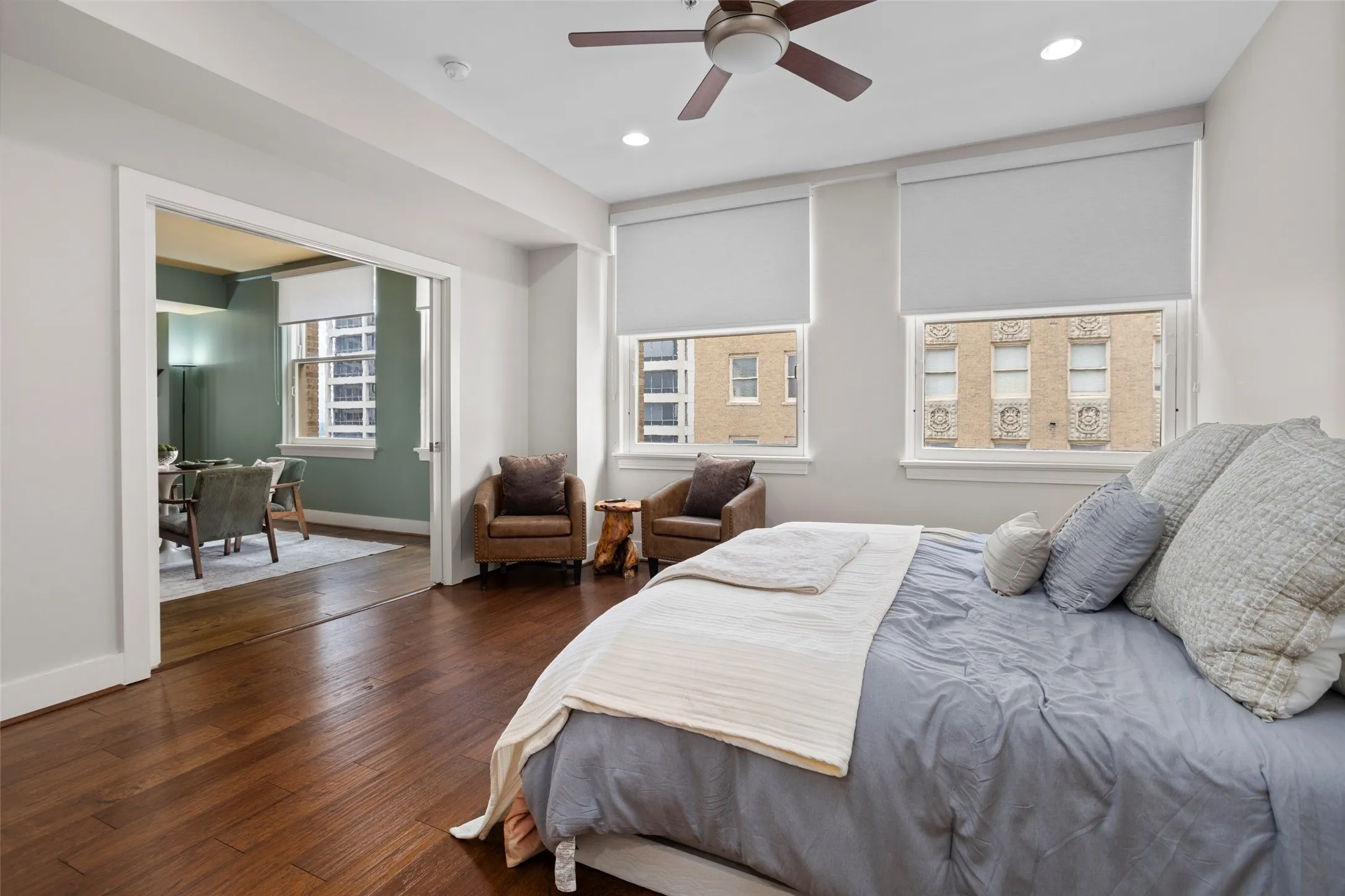 Condominium For Sale in Tarrant County , 411 W 7th Street 806, Fort Worth, Texas 76102, 2 Bedroom, 2 Bathroom, Garage spaces, 1,849 Sqft, built in 1921, mls#21263595, Real Estate Agent in Fort Worth, Homes For Sale in Tarrant county, Homes For Sale in Fort Worth, Realtor in Fort Worth Texas, Real Estate Brokerage Independent Realty Texas, Luminita Cordes Realtor