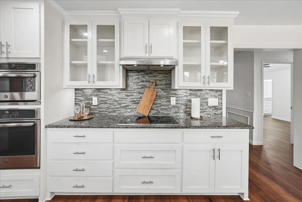 Single Family Residence For Sale in Grayson County , 27020 Fm 902, Collinsville, Texas 76233, 3 Bedroom, 2 Bathroom, 2 Garage spaces, 1,556 Sqft, built in 1985, mls#21262853, Real Estate Agent in Collinsville, Homes For Sale in Grayson county, Homes For Sale in Collinsville, Realtor in Collinsville Texas, Real Estate Brokerage Independent Realty Texas, Luminita Cordes Realtor