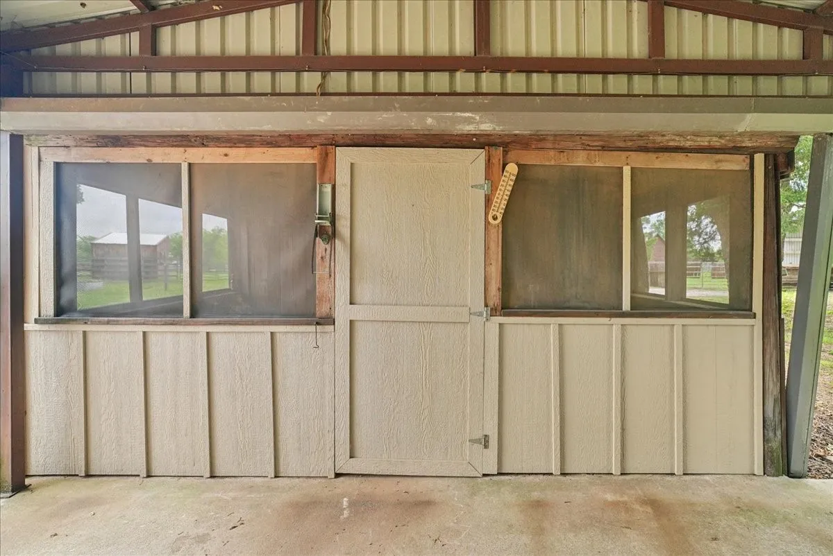 Single Family Residence For Sale in Grayson County , 27020 Fm 902, Collinsville, Texas 76233, 3 Bedroom, 2 Bathroom, 2 Garage spaces, 1,556 Sqft, built in 1985, mls#21262853, Real Estate Agent in Collinsville, Homes For Sale in Grayson county, Homes For Sale in Collinsville, Realtor in Collinsville Texas, Real Estate Brokerage Independent Realty Texas, Luminita Cordes Realtor
