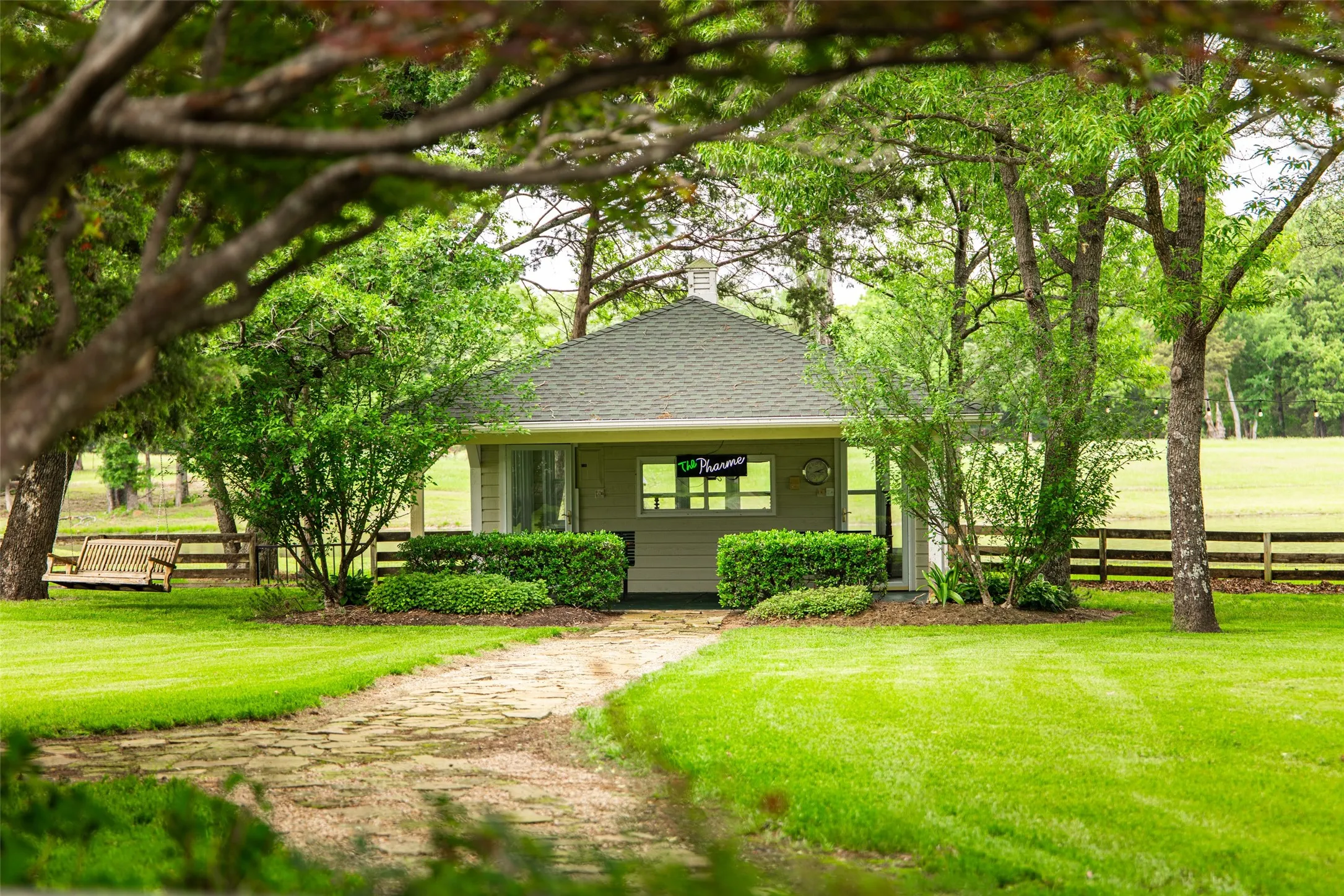 Single Family Residence For Sale in Van Zandt County , 1050 Vz County Road 3704, Wills Point, Texas 75169, 4 Bedrooms, 5 Bathrooms, 4 Garage spaces, 4,023 Sqft, built in 2002, Price $3,750,000, mls#21263624, Real Estate Agent in Wills Point, Homes For Sale in Van Zandt county, Homes For Sale in Wills Point, Realtor in Wills Point Texas, Real Estate Brokerage Independent Realty Texas, Luminita Cordes Realtor