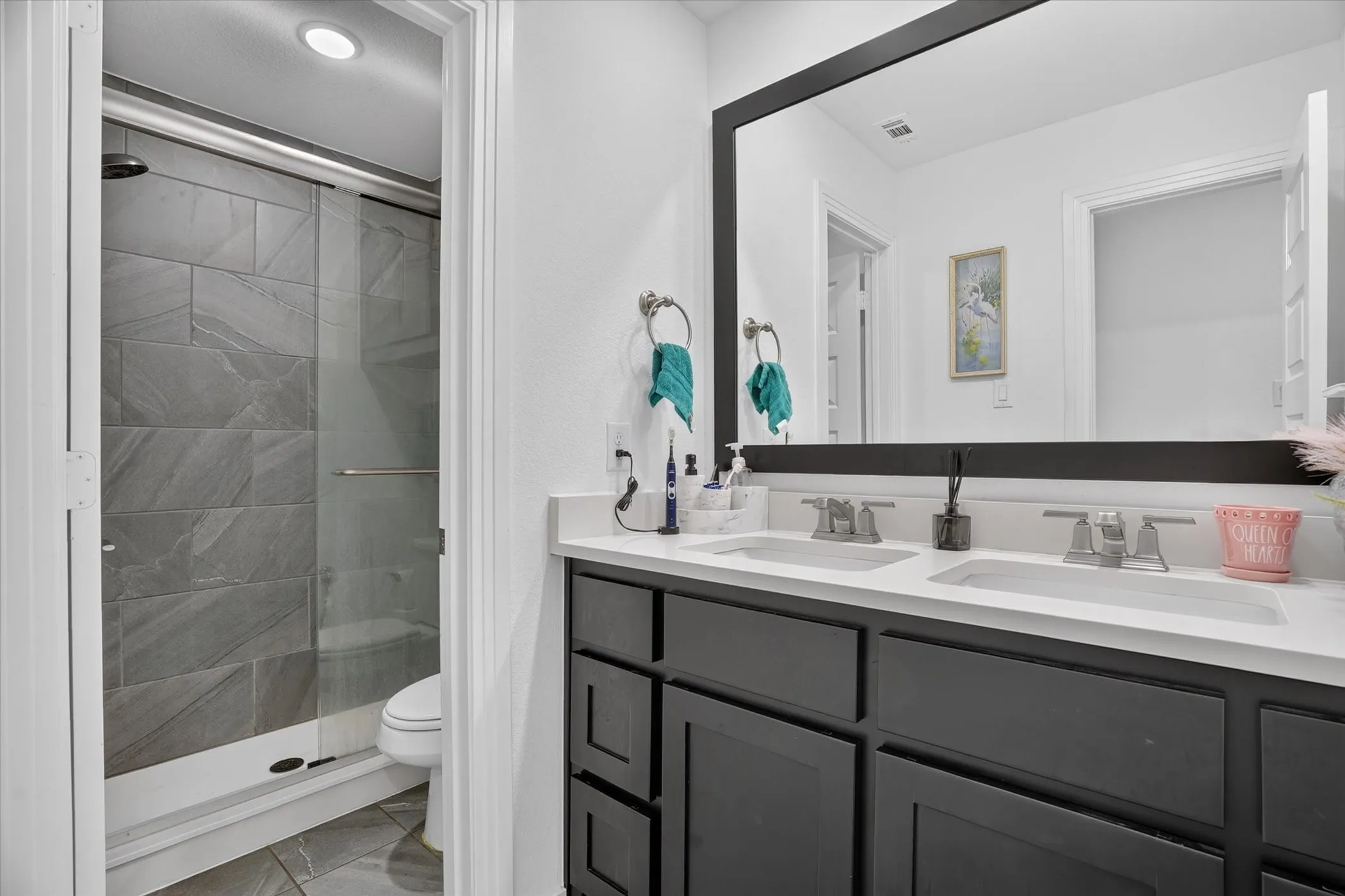 Townhouse For Sale in Parker County , 2341 Longspur Drive, Fort Worth, Texas 76008, 4 Bedroom, 3 Bathroom, 2 Garage spaces, 2,301 Sqft, built in 2022, mls#21263511, Real Estate Agent in Fort Worth, Homes For Sale in Parker county, Homes For Sale in Fort Worth, Realtor in Fort Worth Texas, Real Estate Brokerage Independent Realty Texas, Luminita Cordes Realtor