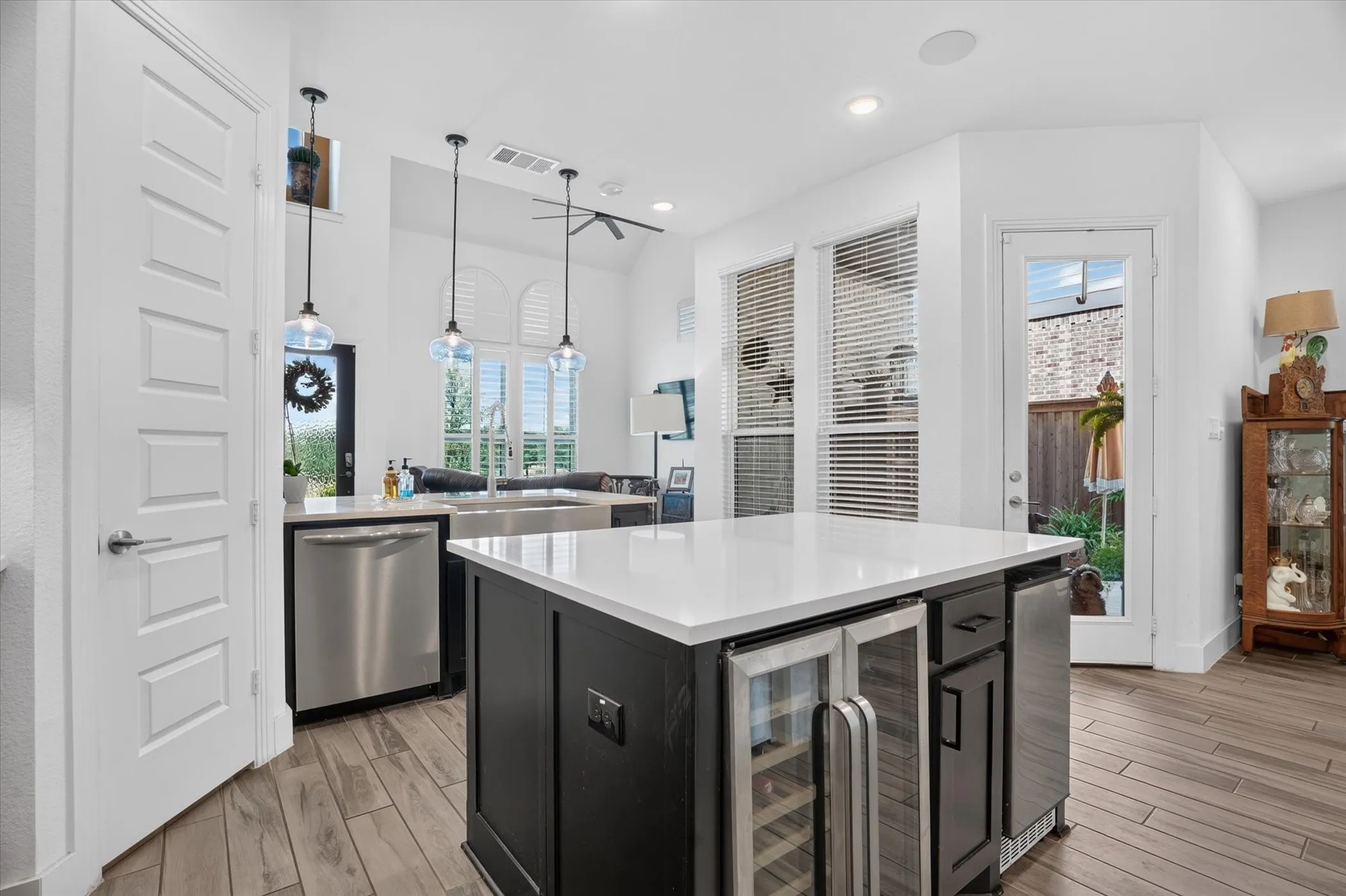 Townhouse For Sale in Parker County , 2341 Longspur Drive, Fort Worth, Texas 76008, 4 Bedroom, 3 Bathroom, 2 Garage spaces, 2,301 Sqft, built in 2022, mls#21263511, Real Estate Agent in Fort Worth, Homes For Sale in Parker county, Homes For Sale in Fort Worth, Realtor in Fort Worth Texas, Real Estate Brokerage Independent Realty Texas, Luminita Cordes Realtor