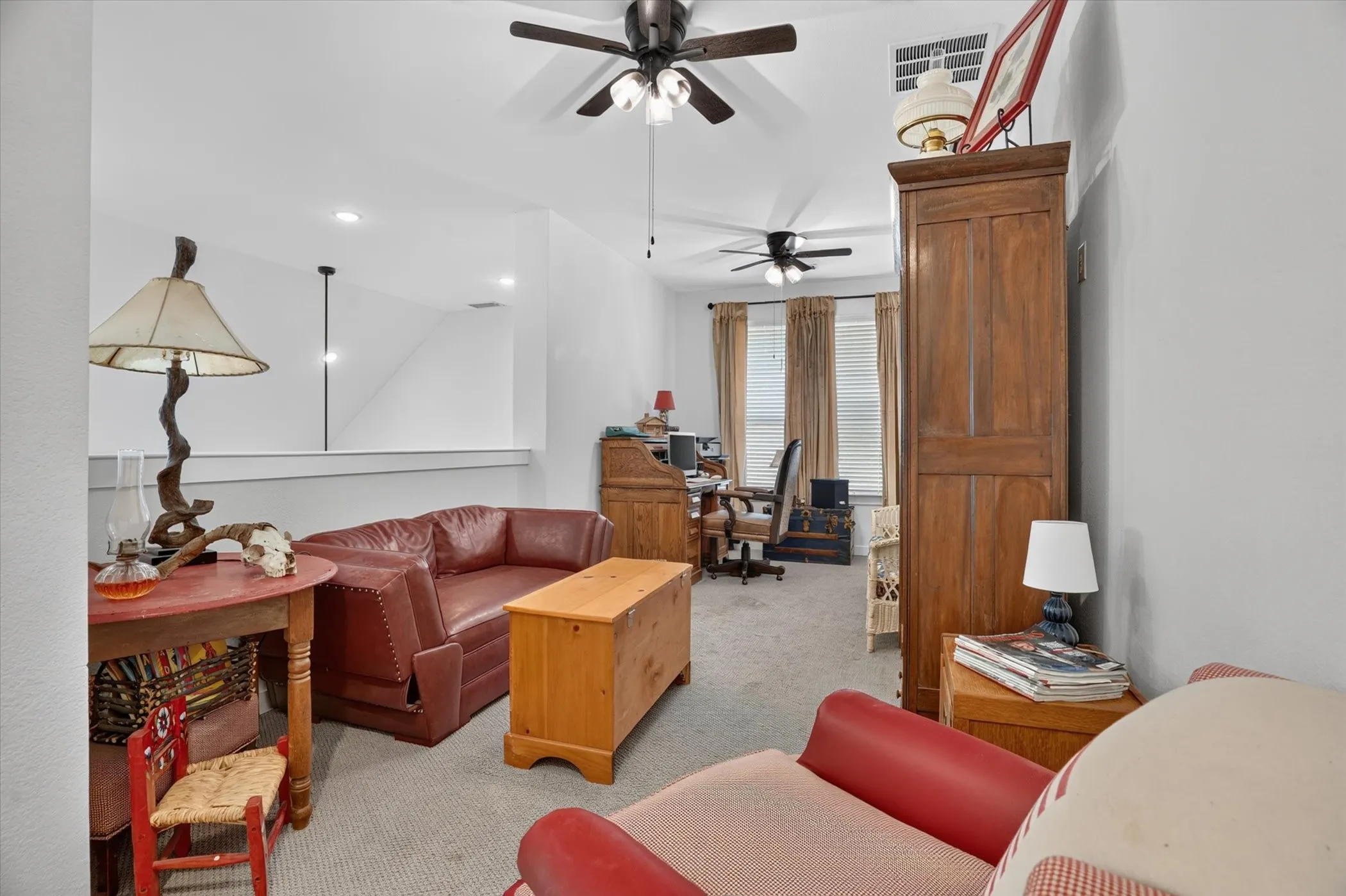 Townhouse For Sale in Parker County , 2341 Longspur Drive, Fort Worth, Texas 76008, 4 Bedroom, 3 Bathroom, 2 Garage spaces, 2,301 Sqft, built in 2022, mls#21263511, Real Estate Agent in Fort Worth, Homes For Sale in Parker county, Homes For Sale in Fort Worth, Realtor in Fort Worth Texas, Real Estate Brokerage Independent Realty Texas, Luminita Cordes Realtor