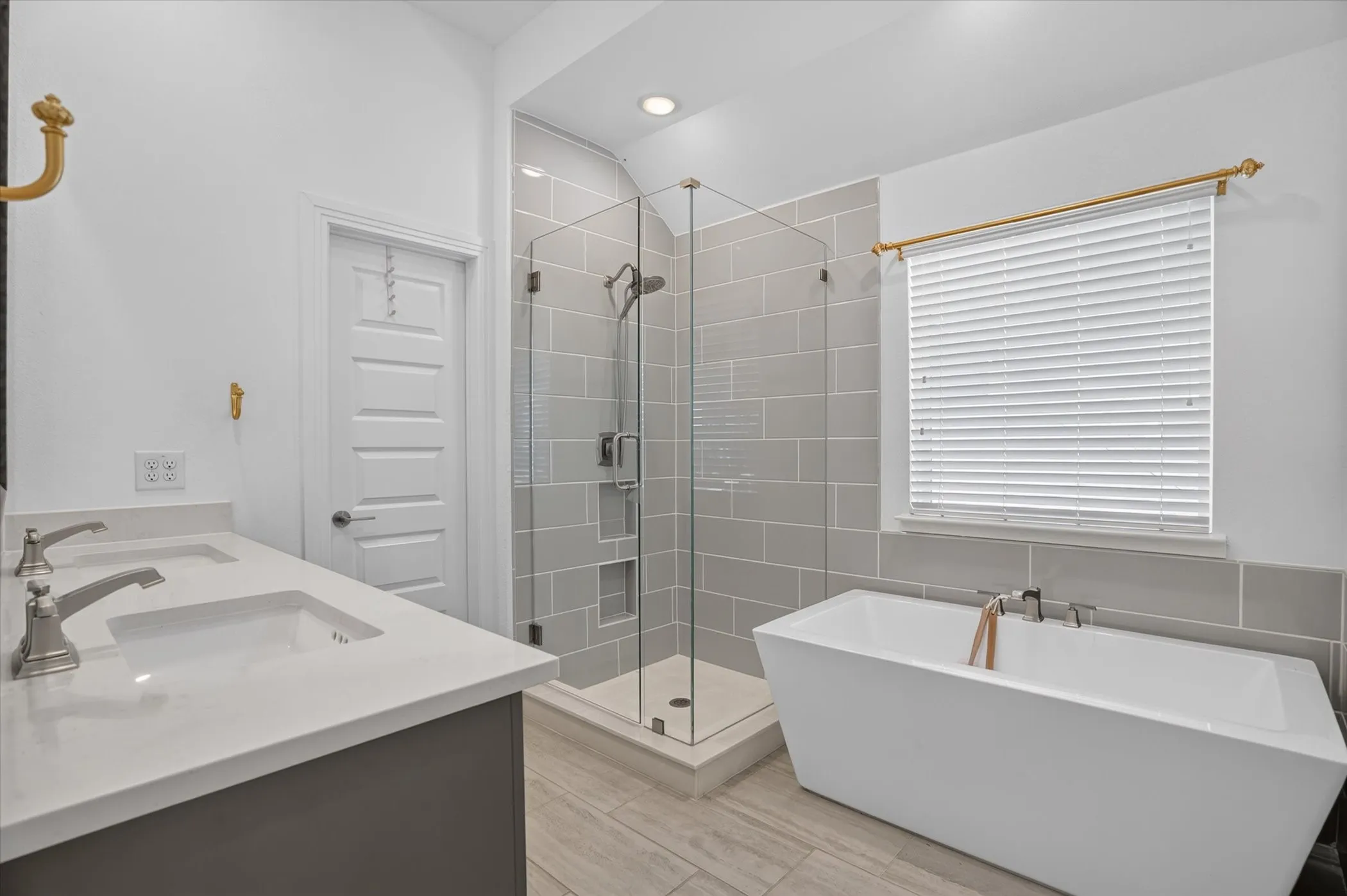 Townhouse For Sale in Parker County , 2341 Longspur Drive, Fort Worth, Texas 76008, 4 Bedroom, 3 Bathroom, 2 Garage spaces, 2,301 Sqft, built in 2022, mls#21263511, Real Estate Agent in Fort Worth, Homes For Sale in Parker county, Homes For Sale in Fort Worth, Realtor in Fort Worth Texas, Real Estate Brokerage Independent Realty Texas, Luminita Cordes Realtor