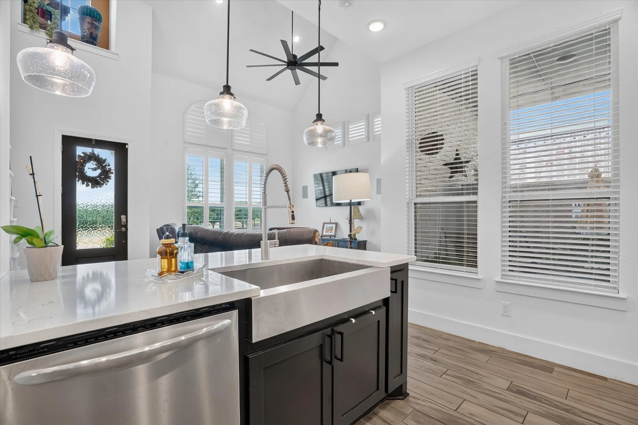 Townhouse For Sale in Parker County , 2341 Longspur Drive, Fort Worth, Texas 76008, 4 Bedroom, 3 Bathroom, 2 Garage spaces, 2,301 Sqft, built in 2022, mls#21263511, Real Estate Agent in Fort Worth, Homes For Sale in Parker county, Homes For Sale in Fort Worth, Realtor in Fort Worth Texas, Real Estate Brokerage Independent Realty Texas, Luminita Cordes Realtor
