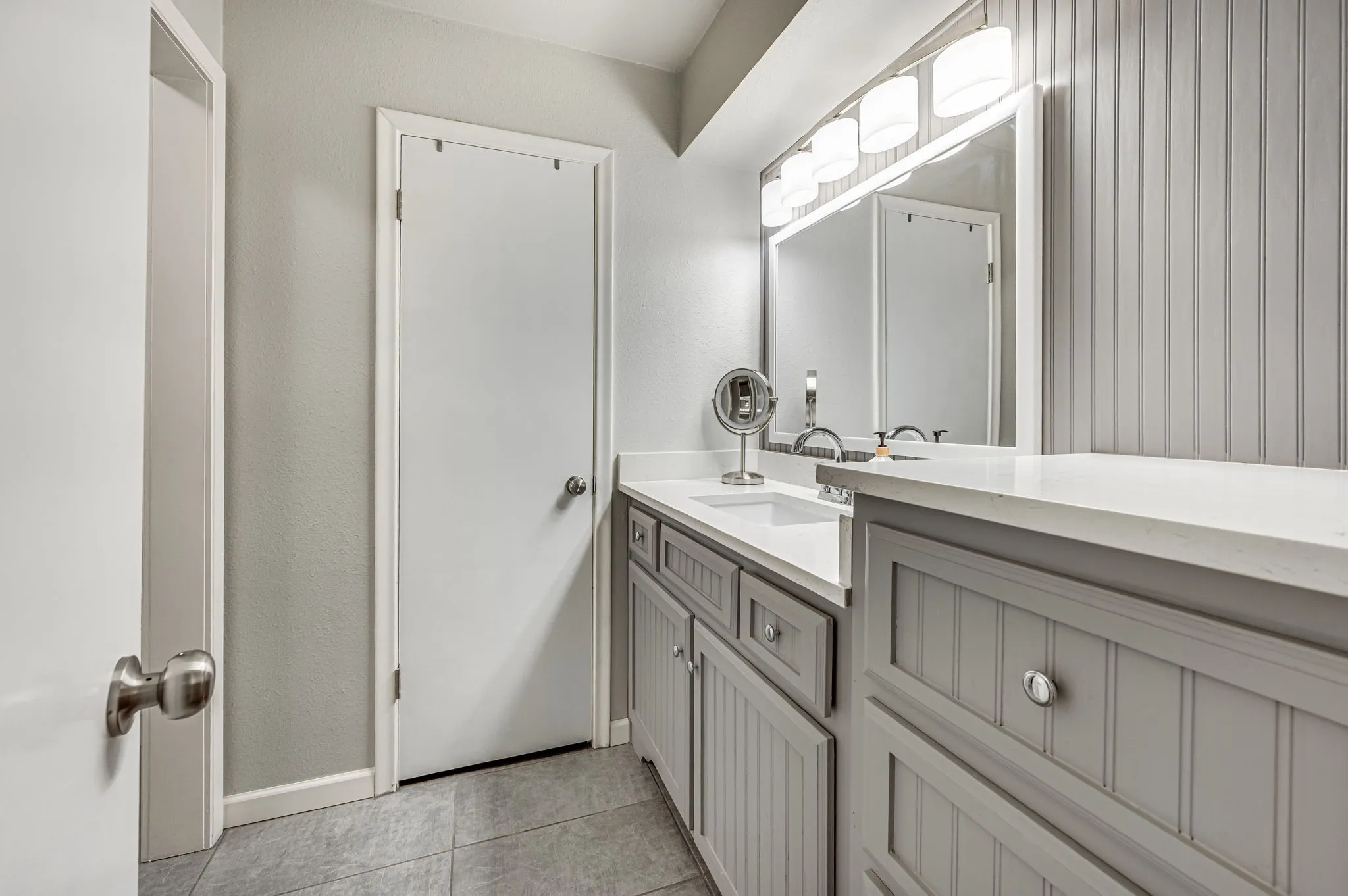 Single Family Residence For Sale in Dallas County , 947 Rock Canyon Drive, Duncanville, Texas 75137, 4 Bedroom, 3 Bathroom, 2 Garage spaces, 2,857 Sqft, built in 1972, mls#21263659, Real Estate Agent in Duncanville, Homes For Sale in Dallas county, Homes For Sale in Duncanville, Realtor in Duncanville Texas, Real Estate Brokerage Independent Realty Texas, Luminita Cordes Realtor