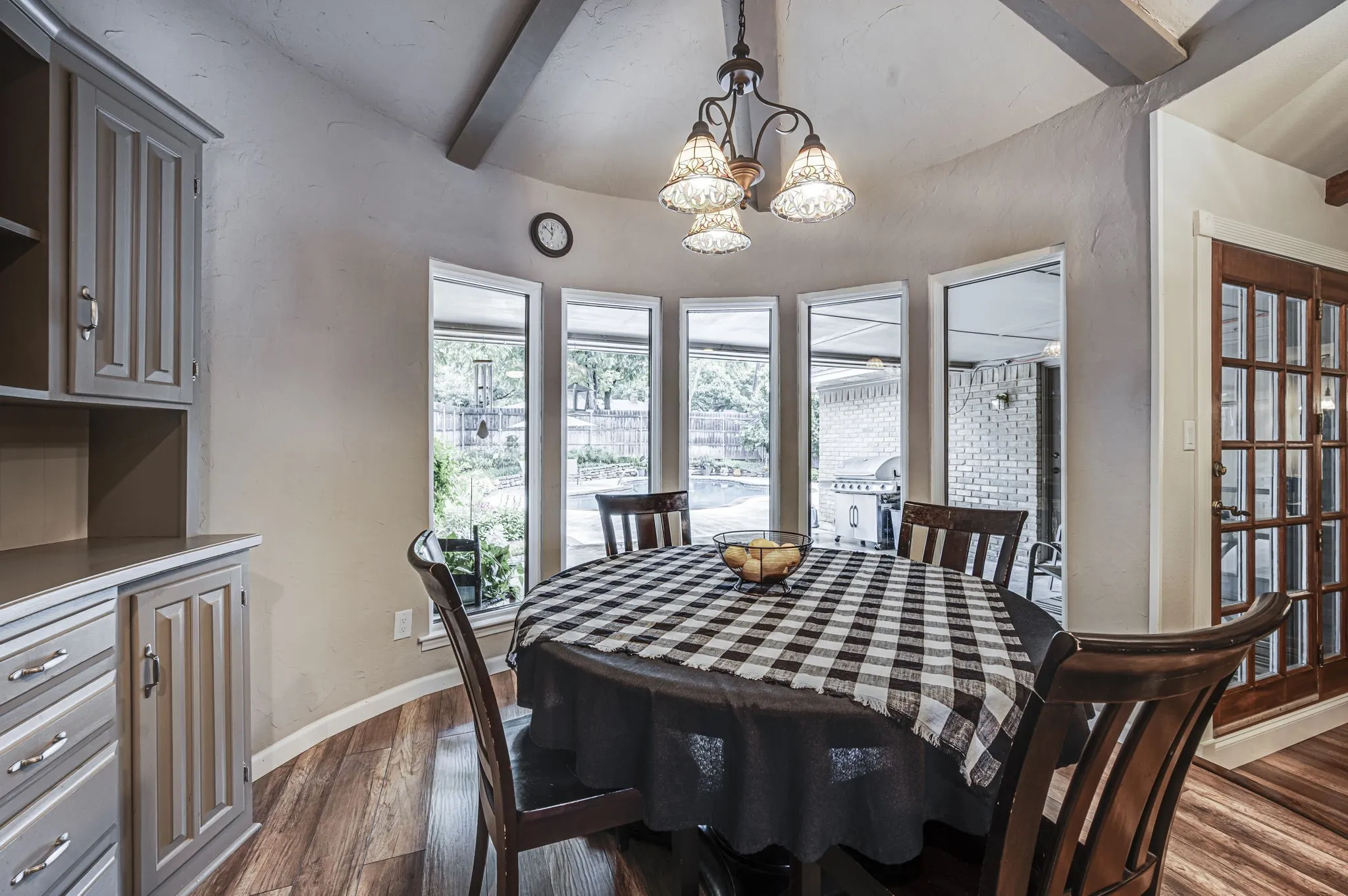 Single Family Residence For Sale in Dallas County , 947 Rock Canyon Drive, Duncanville, Texas 75137, 4 Bedroom, 3 Bathroom, 2 Garage spaces, 2,857 Sqft, built in 1972, mls#21263659, Real Estate Agent in Duncanville, Homes For Sale in Dallas county, Homes For Sale in Duncanville, Realtor in Duncanville Texas, Real Estate Brokerage Independent Realty Texas, Luminita Cordes Realtor