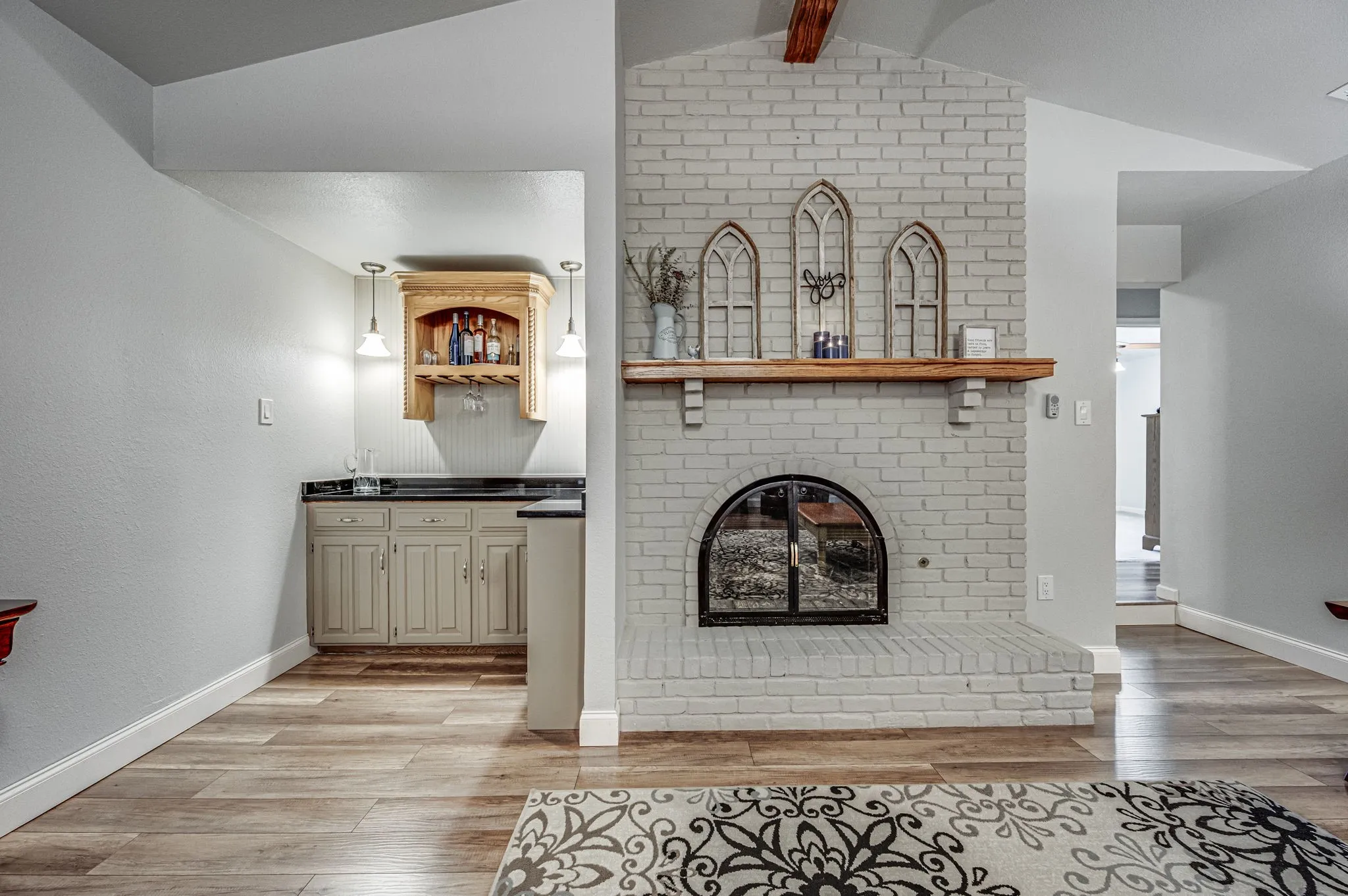 Single Family Residence For Sale in Dallas County , 947 Rock Canyon Drive, Duncanville, Texas 75137, 4 Bedroom, 3 Bathroom, 2 Garage spaces, 2,857 Sqft, built in 1972, mls#21263659, Real Estate Agent in Duncanville, Homes For Sale in Dallas county, Homes For Sale in Duncanville, Realtor in Duncanville Texas, Real Estate Brokerage Independent Realty Texas, Luminita Cordes Realtor