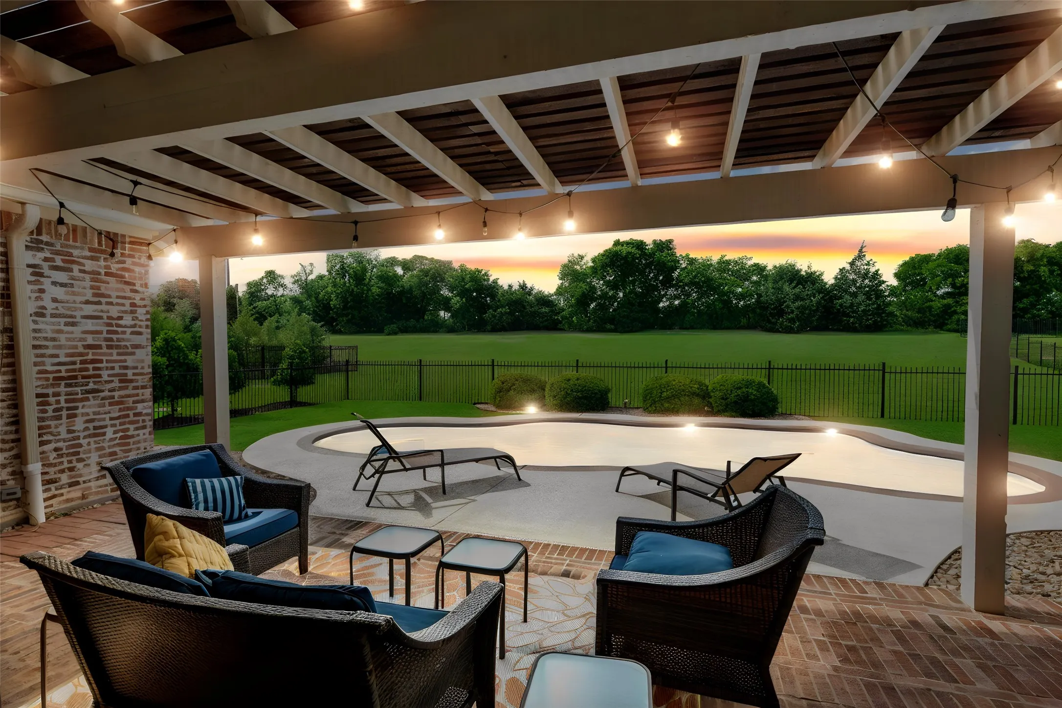 Gorgeous Patio with Panoramic Views of Texas Sunsets, Covered Pergola, and Brick Accent Patio