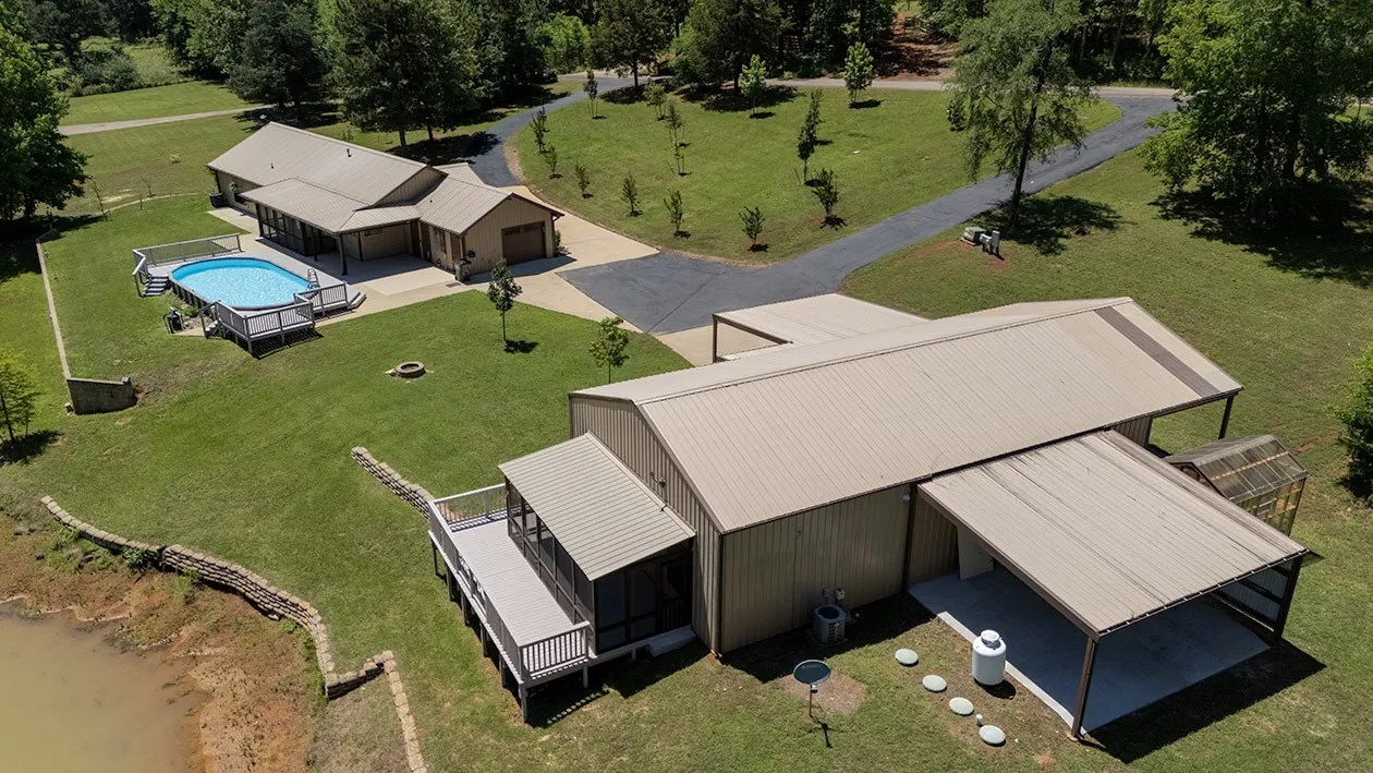 Single Family Residence For Sale in Smith County , 15460 County Road 434, Lindale, Texas 75771, 2 Bedroom, 3 Bathroom, 1 Garage spaces, 1,668 Sqft, built in 2015, mls#21263674, Real Estate Agent in Lindale, Homes For Sale in Smith county, Homes For Sale in Lindale, Realtor in Lindale Texas, Real Estate Brokerage Independent Realty Texas, Luminita Cordes Realtor