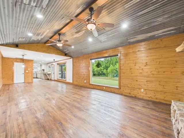 Old barn tin lined, Cathedral Vaulted ceilings