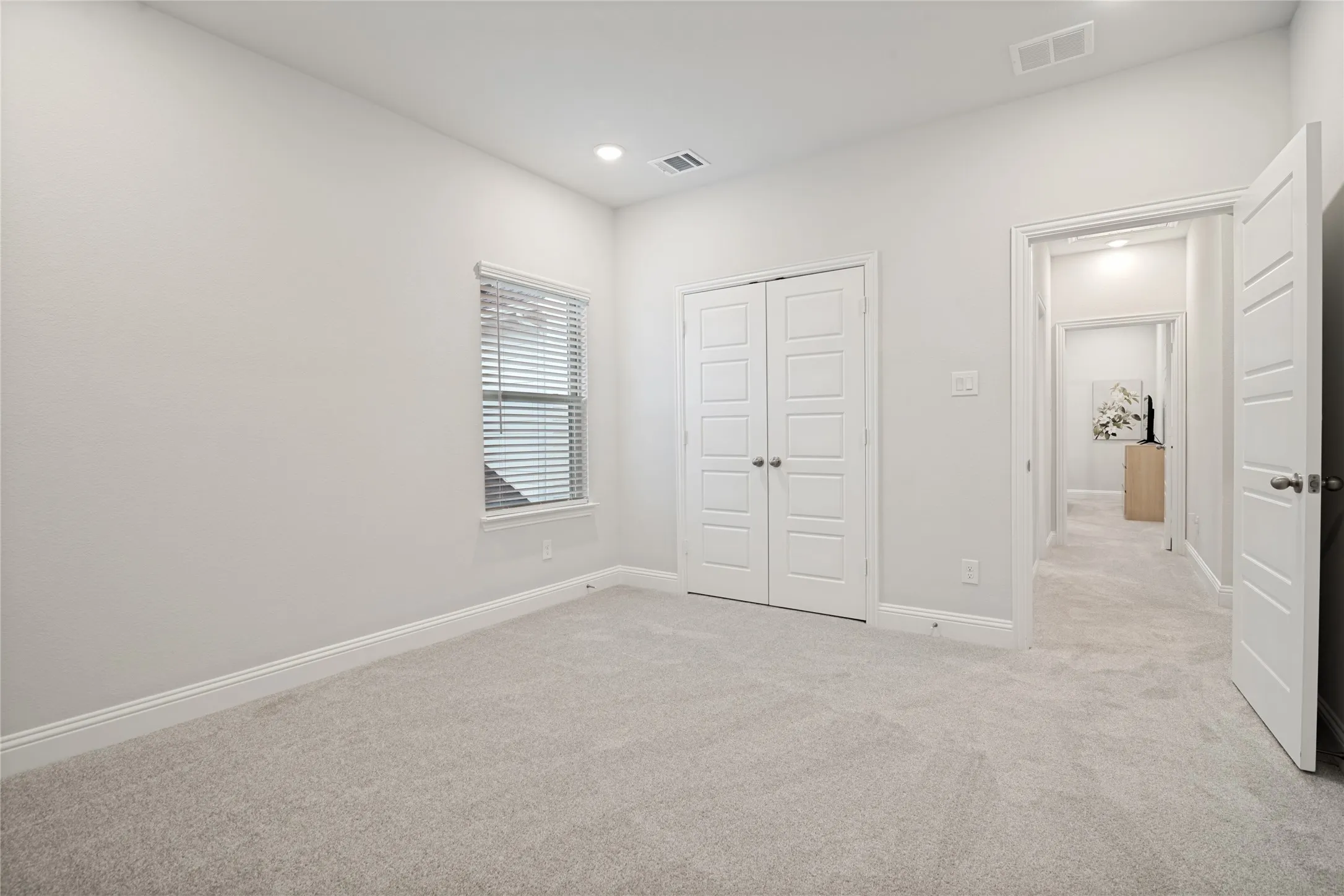 Single Family Residence For Sale in Dallas County , 7208 Manhattan Drive, Rowlett, Texas 75088, 5 Bedroom, 4 Bathroom, 2 Garage spaces, 3,442 Sqft, built in 2023, mls#21253818, Real Estate Agent in Rowlett, Homes For Sale in Dallas county, Homes For Sale in Rowlett, Realtor in Rowlett Texas, Real Estate Brokerage Independent Realty Texas, Luminita Cordes Realtor