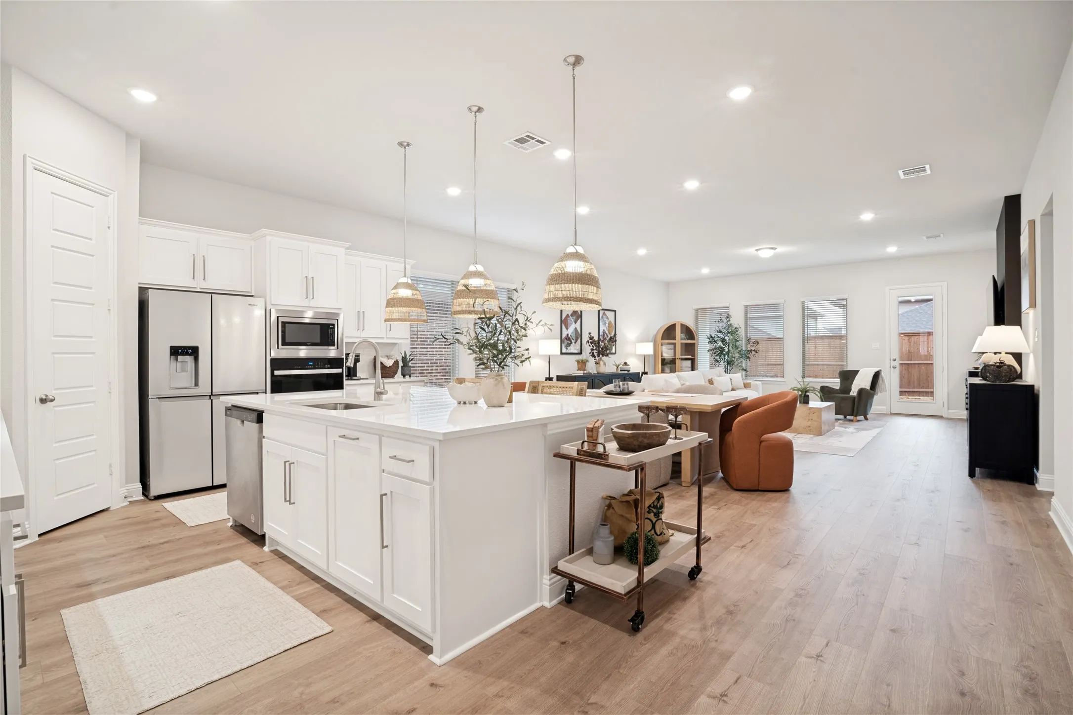 Single Family Residence For Sale in Dallas County , 7208 Manhattan Drive, Rowlett, Texas 75088, 5 Bedroom, 4 Bathroom, 2 Garage spaces, 3,442 Sqft, built in 2023, mls#21253818, Real Estate Agent in Rowlett, Homes For Sale in Dallas county, Homes For Sale in Rowlett, Realtor in Rowlett Texas, Real Estate Brokerage Independent Realty Texas, Luminita Cordes Realtor