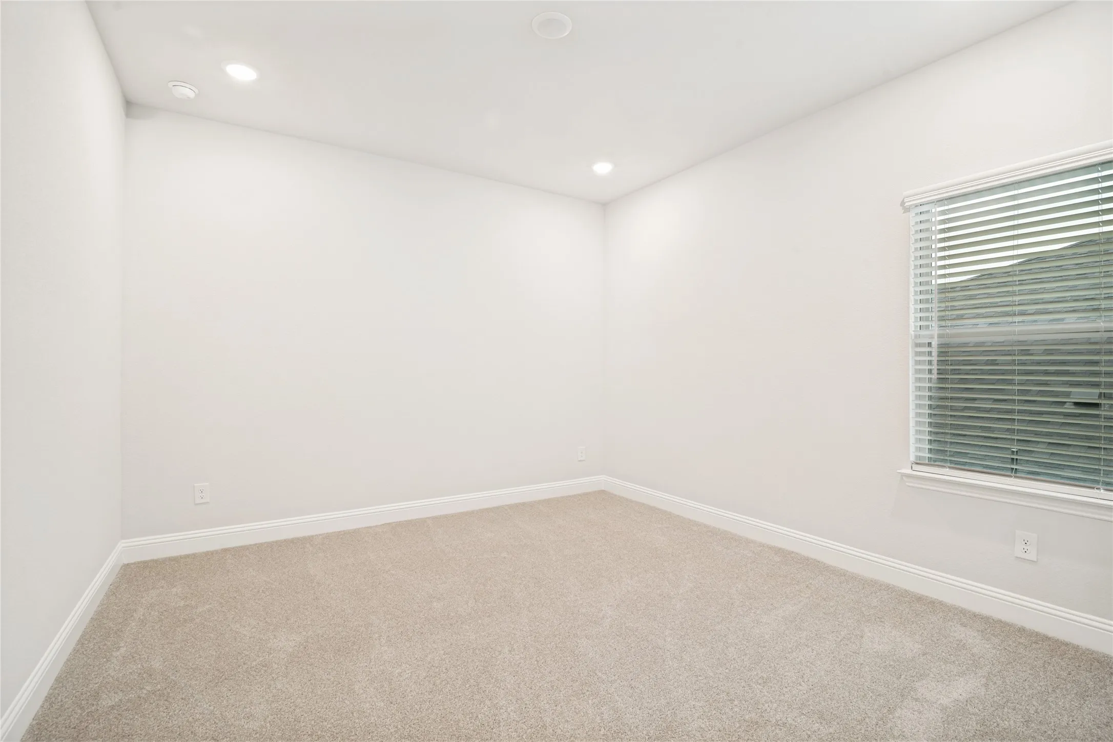 Single Family Residence For Sale in Dallas County , 7208 Manhattan Drive, Rowlett, Texas 75088, 5 Bedroom, 4 Bathroom, 2 Garage spaces, 3,442 Sqft, built in 2023, mls#21253818, Real Estate Agent in Rowlett, Homes For Sale in Dallas county, Homes For Sale in Rowlett, Realtor in Rowlett Texas, Real Estate Brokerage Independent Realty Texas, Luminita Cordes Realtor