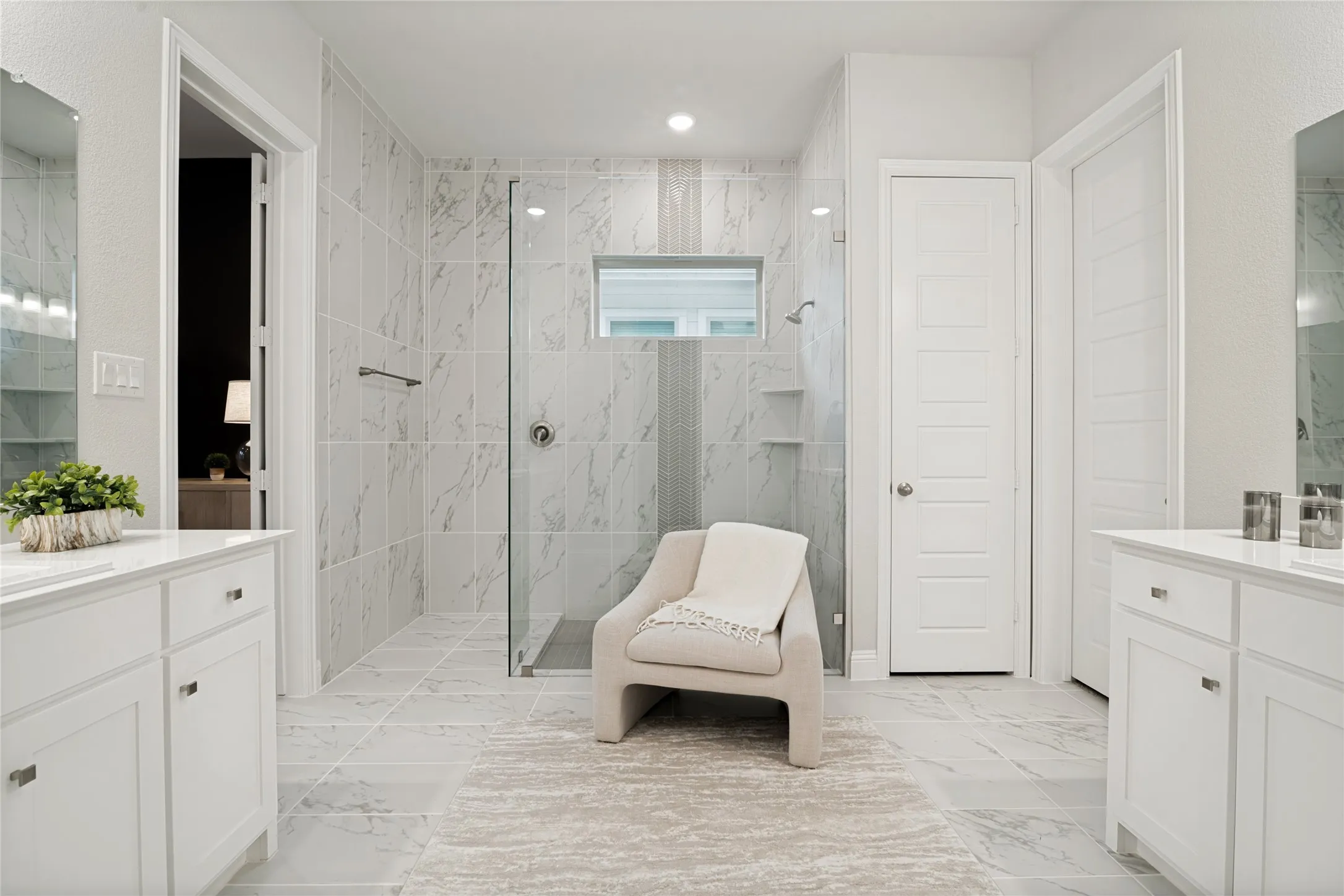 Single Family Residence For Sale in Dallas County , 7208 Manhattan Drive, Rowlett, Texas 75088, 5 Bedroom, 4 Bathroom, 2 Garage spaces, 3,442 Sqft, built in 2023, mls#21253818, Real Estate Agent in Rowlett, Homes For Sale in Dallas county, Homes For Sale in Rowlett, Realtor in Rowlett Texas, Real Estate Brokerage Independent Realty Texas, Luminita Cordes Realtor