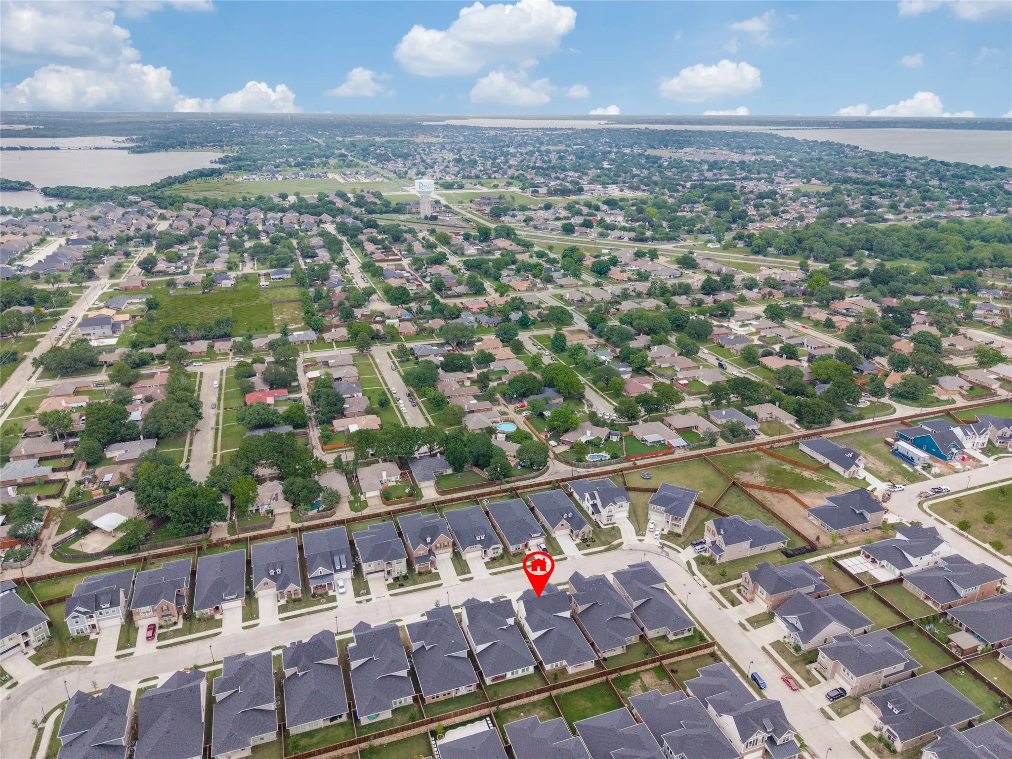 Single Family Residence For Sale in Dallas County , 7208 Manhattan Drive, Rowlett, Texas 75088, 5 Bedroom, 4 Bathroom, 2 Garage spaces, 3,442 Sqft, built in 2023, mls#21253818, Real Estate Agent in Rowlett, Homes For Sale in Dallas county, Homes For Sale in Rowlett, Realtor in Rowlett Texas, Real Estate Brokerage Independent Realty Texas, Luminita Cordes Realtor