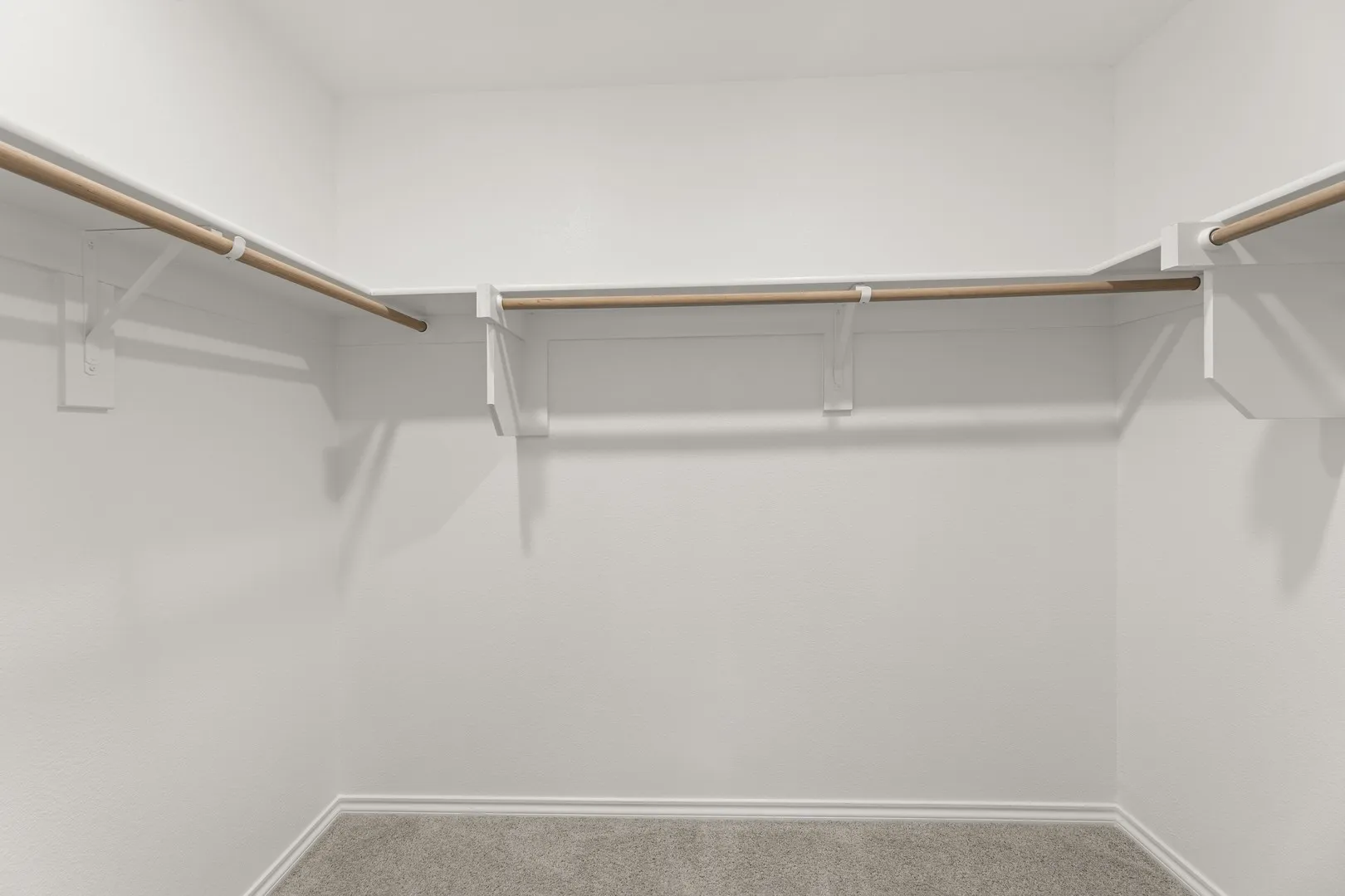 24. 3274 Ribisl - Closet