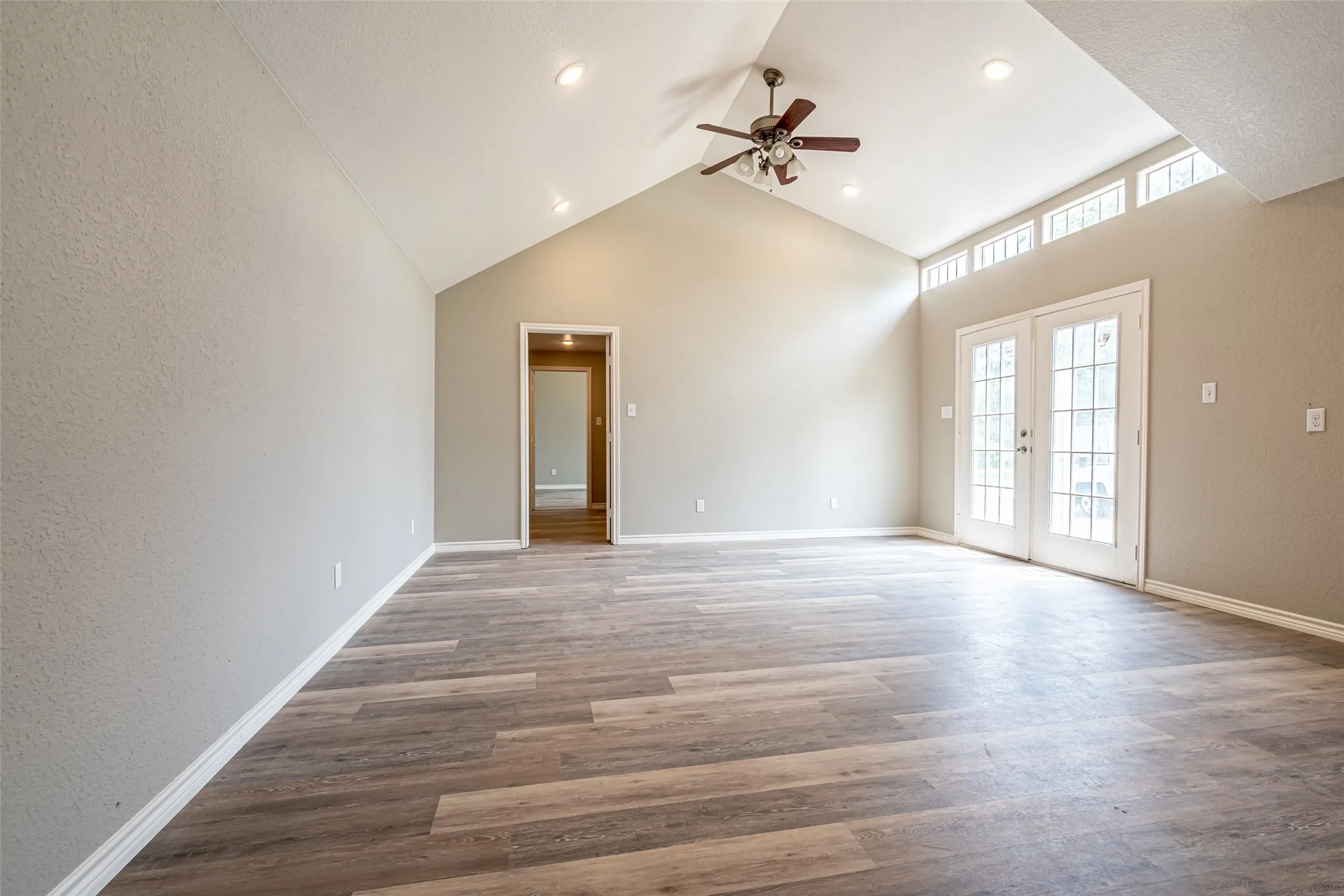 Manufactured Home For Sale in Erath County , 329 Vine Street, Dublin, Texas 76446, 2 Bedroom, 2 Bathroom, Garage spaces, 1,080 Sqft, built in 2025, mls#21263636, Real Estate Agent in Dublin, Homes For Sale in Erath county, Homes For Sale in Dublin, Realtor in Dublin Texas, Real Estate Brokerage Independent Realty Texas, Luminita Cordes Realtor