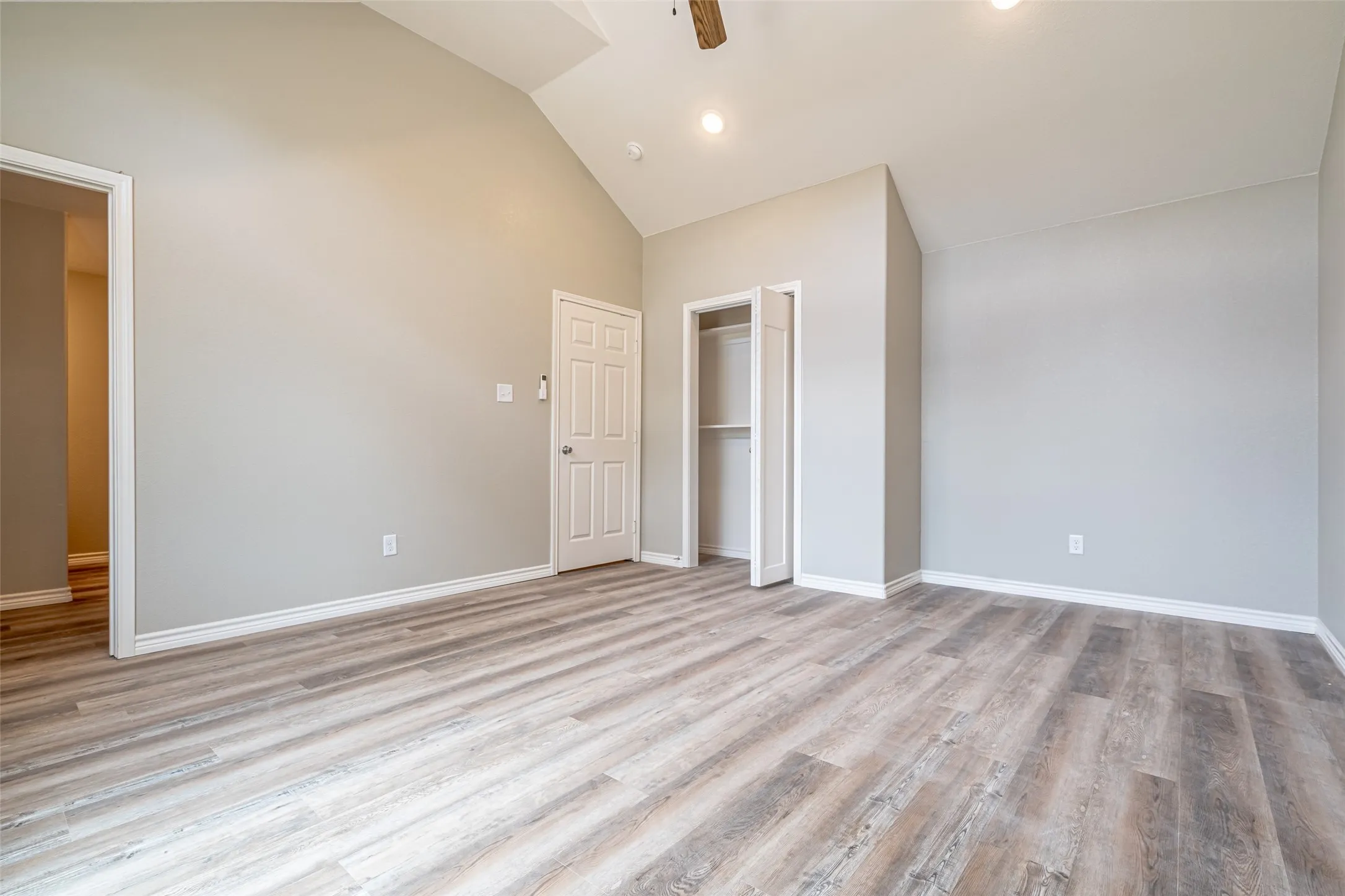 Manufactured Home For Sale in Erath County , 329 Vine Street, Dublin, Texas 76446, 2 Bedroom, 2 Bathroom, Garage spaces, 1,080 Sqft, built in 2025, mls#21263636, Real Estate Agent in Dublin, Homes For Sale in Erath county, Homes For Sale in Dublin, Realtor in Dublin Texas, Real Estate Brokerage Independent Realty Texas, Luminita Cordes Realtor