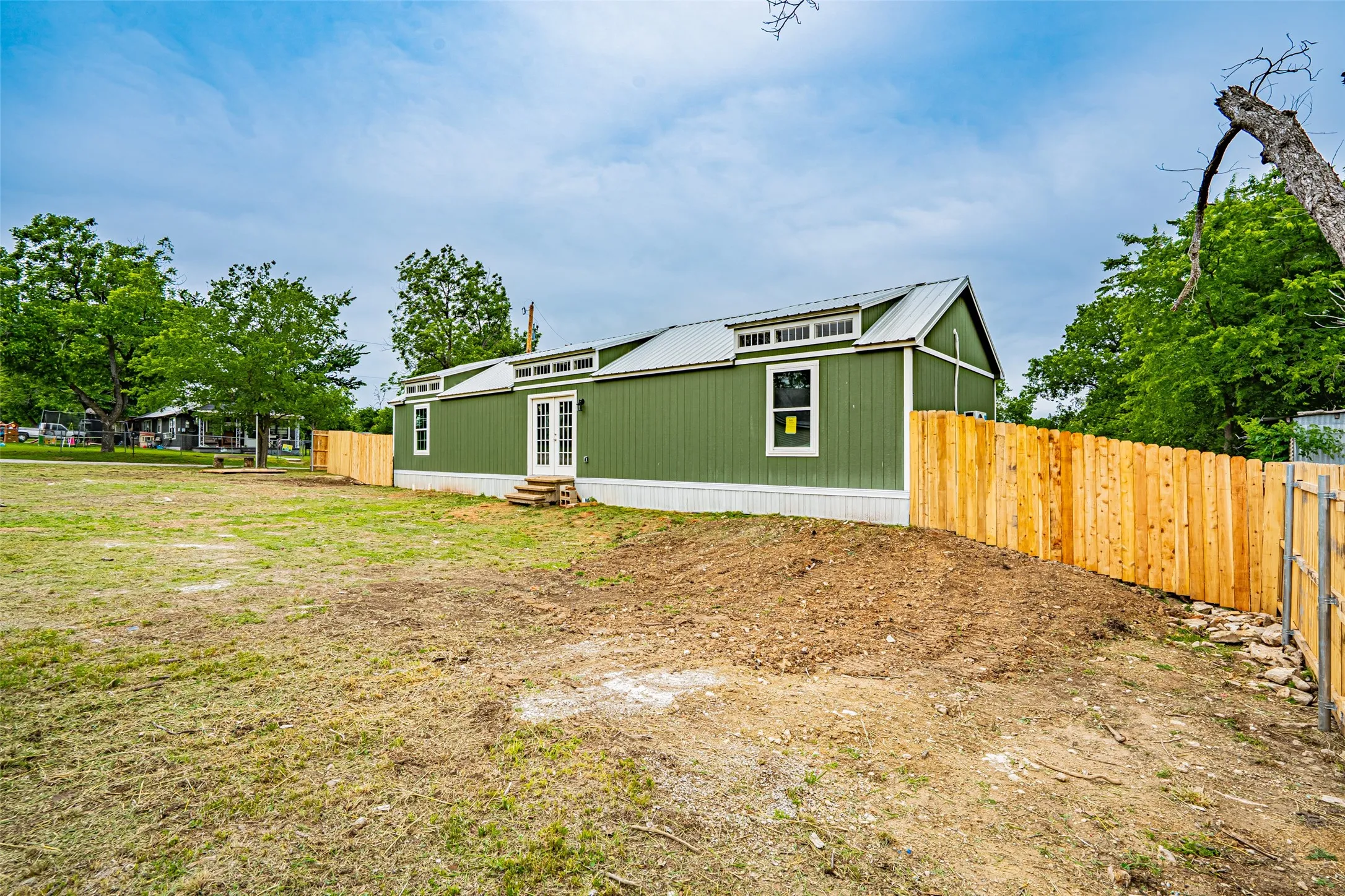 Manufactured Home For Sale in Erath County , 329 Vine Street, Dublin, Texas 76446, 2 Bedroom, 2 Bathroom, Garage spaces, 1,080 Sqft, built in 2025, mls#21263636, Real Estate Agent in Dublin, Homes For Sale in Erath county, Homes For Sale in Dublin, Realtor in Dublin Texas, Real Estate Brokerage Independent Realty Texas, Luminita Cordes Realtor