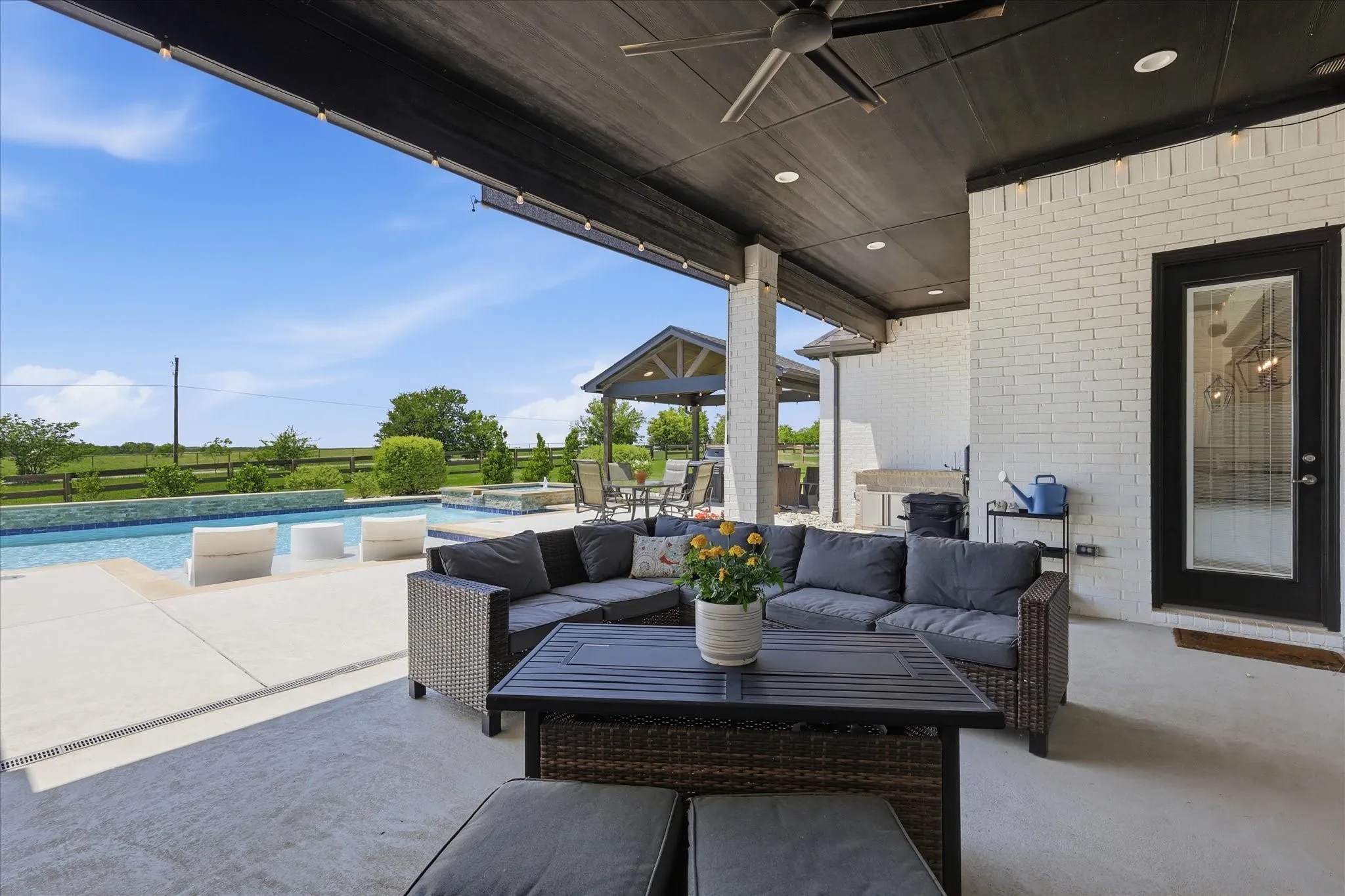 Single Family Residence For Sale in Denton County , 3401 Crosshill Court, Northlake, Texas 76247, 4 Bedroom, 4 Bathroom, 4 Garage spaces, 3,752 Sqft, built in 2021, mls#21263530, Real Estate Agent in Northlake, Homes For Sale in Denton county, Homes For Sale in Northlake, Realtor in Northlake Texas, Real Estate Brokerage Independent Realty Texas, Luminita Cordes Realtor