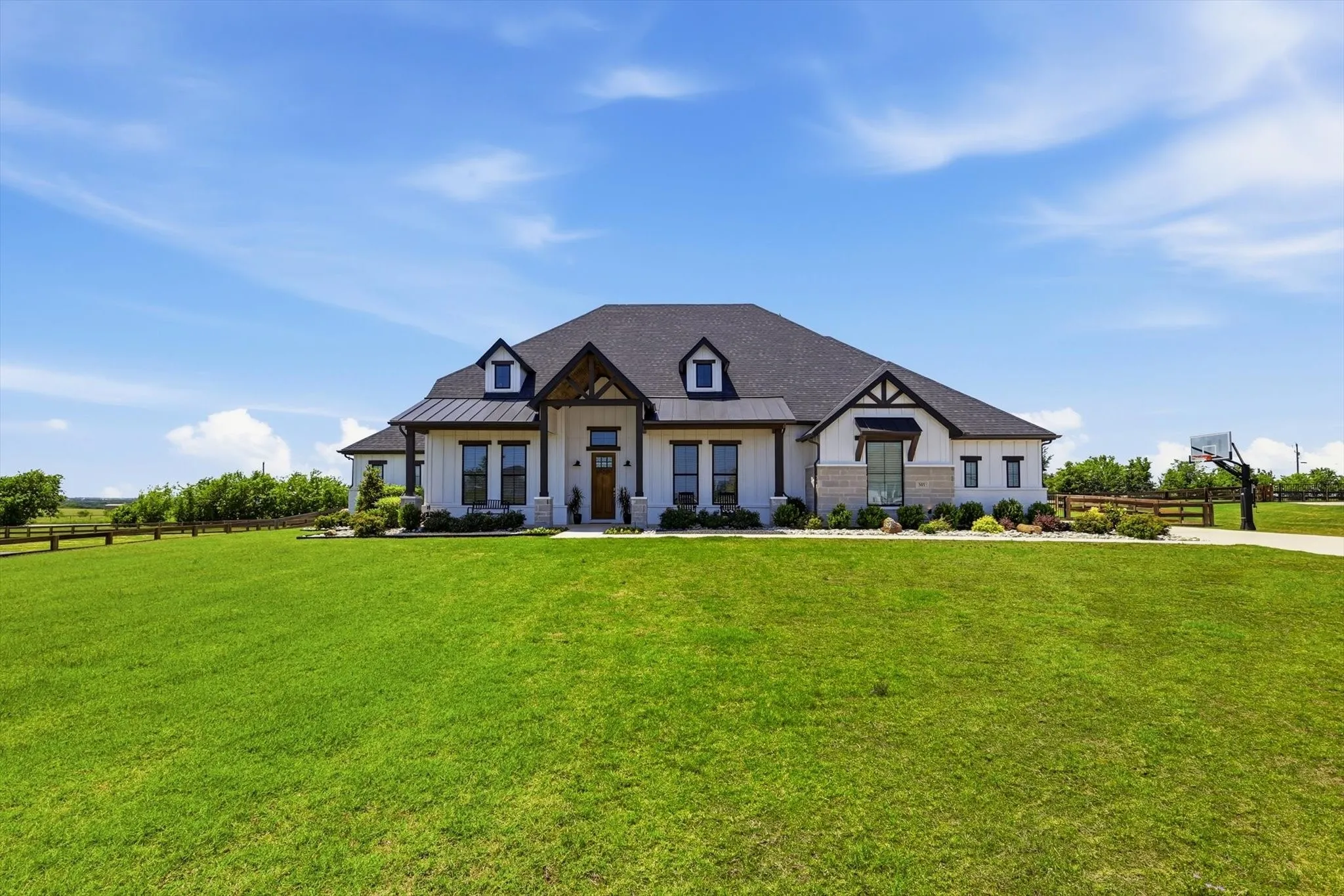Single Family Residence For Sale in Denton County , 3401 Crosshill Court, Northlake, Texas 76247, 4 Bedroom, 4 Bathroom, 4 Garage spaces, 3,752 Sqft, built in 2021, mls#21263530, Real Estate Agent in Northlake, Homes For Sale in Denton county, Homes For Sale in Northlake, Realtor in Northlake Texas, Real Estate Brokerage Independent Realty Texas, Luminita Cordes Realtor