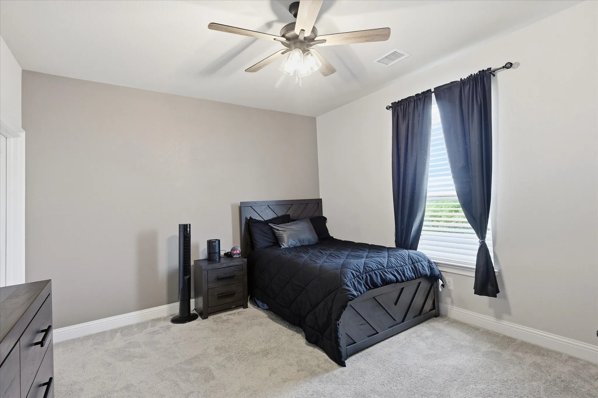 Single Family Residence For Sale in Denton County , 3401 Crosshill Court, Northlake, Texas 76247, 4 Bedroom, 4 Bathroom, 4 Garage spaces, 3,752 Sqft, built in 2021, mls#21263530, Real Estate Agent in Northlake, Homes For Sale in Denton county, Homes For Sale in Northlake, Realtor in Northlake Texas, Real Estate Brokerage Independent Realty Texas, Luminita Cordes Realtor