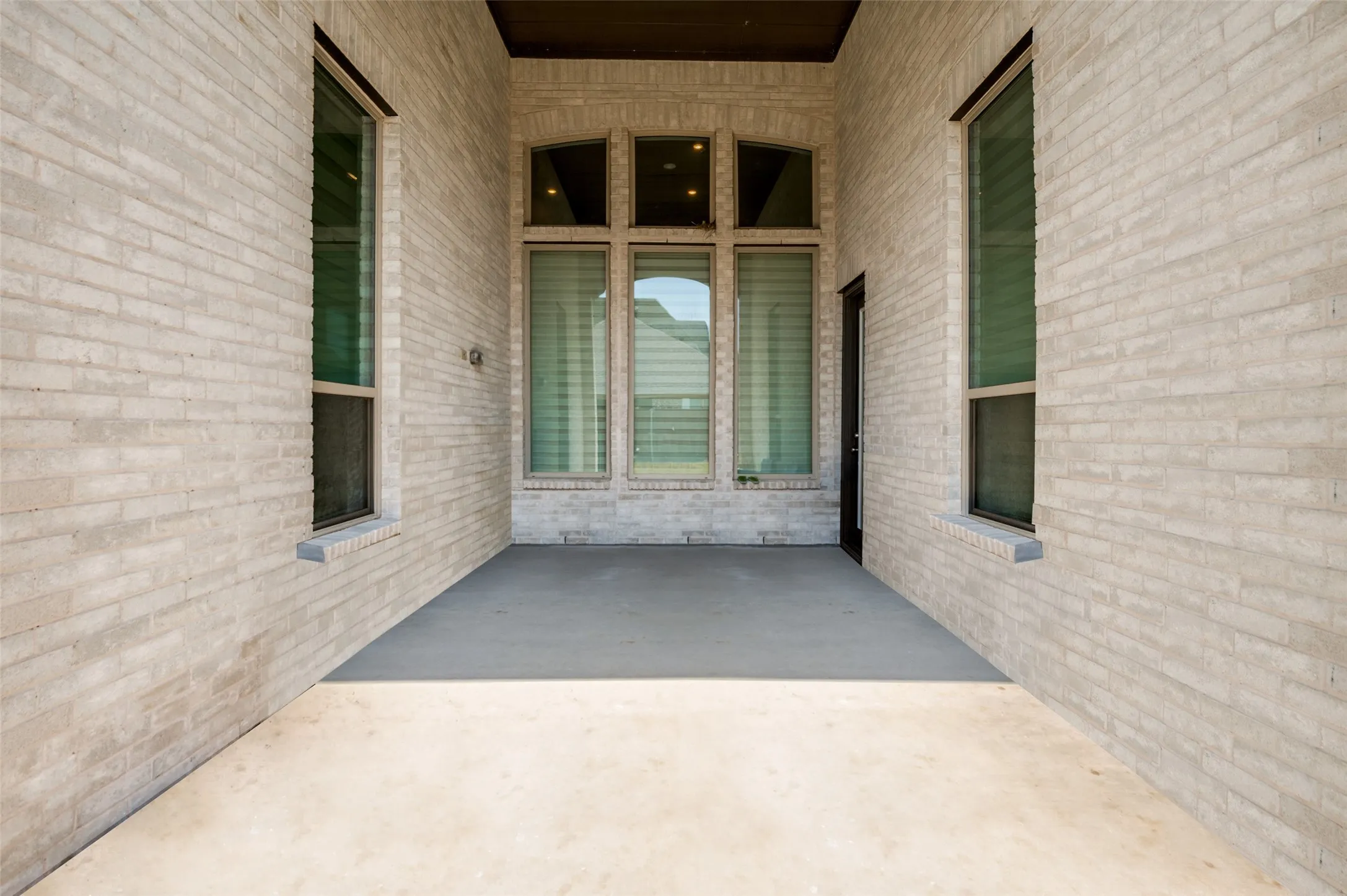 Single Family Residence For Sale in Collin County , 2331 Rolling Vista Lane, Prosper, Texas 75078, 5 Bedroom, 6 Bathroom, 3 Garage spaces, 3,989 Sqft, built in 2022, mls#21231539, Real Estate Agent in Prosper, Homes For Sale in Collin county, Homes For Sale in Prosper, Realtor in Prosper Texas, Real Estate Brokerage Independent Realty Texas, Luminita Cordes Realtor