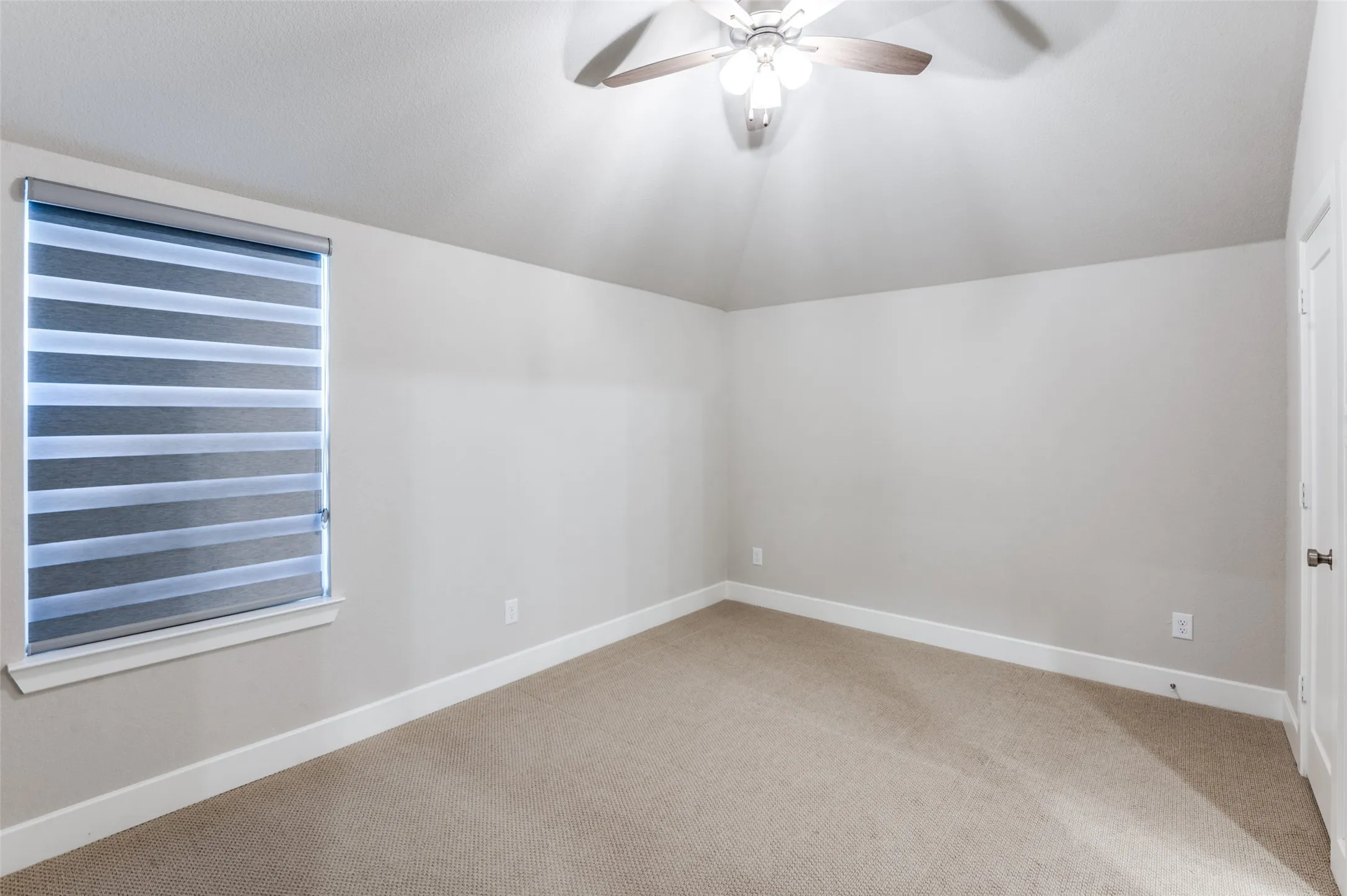 Single Family Residence For Sale in Collin County , 2331 Rolling Vista Lane, Prosper, Texas 75078, 5 Bedroom, 6 Bathroom, 3 Garage spaces, 3,989 Sqft, built in 2022, mls#21231539, Real Estate Agent in Prosper, Homes For Sale in Collin county, Homes For Sale in Prosper, Realtor in Prosper Texas, Real Estate Brokerage Independent Realty Texas, Luminita Cordes Realtor