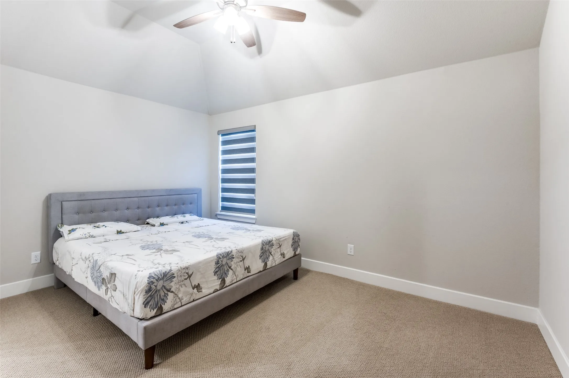 Single Family Residence For Sale in Collin County , 2331 Rolling Vista Lane, Prosper, Texas 75078, 5 Bedroom, 6 Bathroom, 3 Garage spaces, 3,989 Sqft, built in 2022, mls#21231539, Real Estate Agent in Prosper, Homes For Sale in Collin county, Homes For Sale in Prosper, Realtor in Prosper Texas, Real Estate Brokerage Independent Realty Texas, Luminita Cordes Realtor