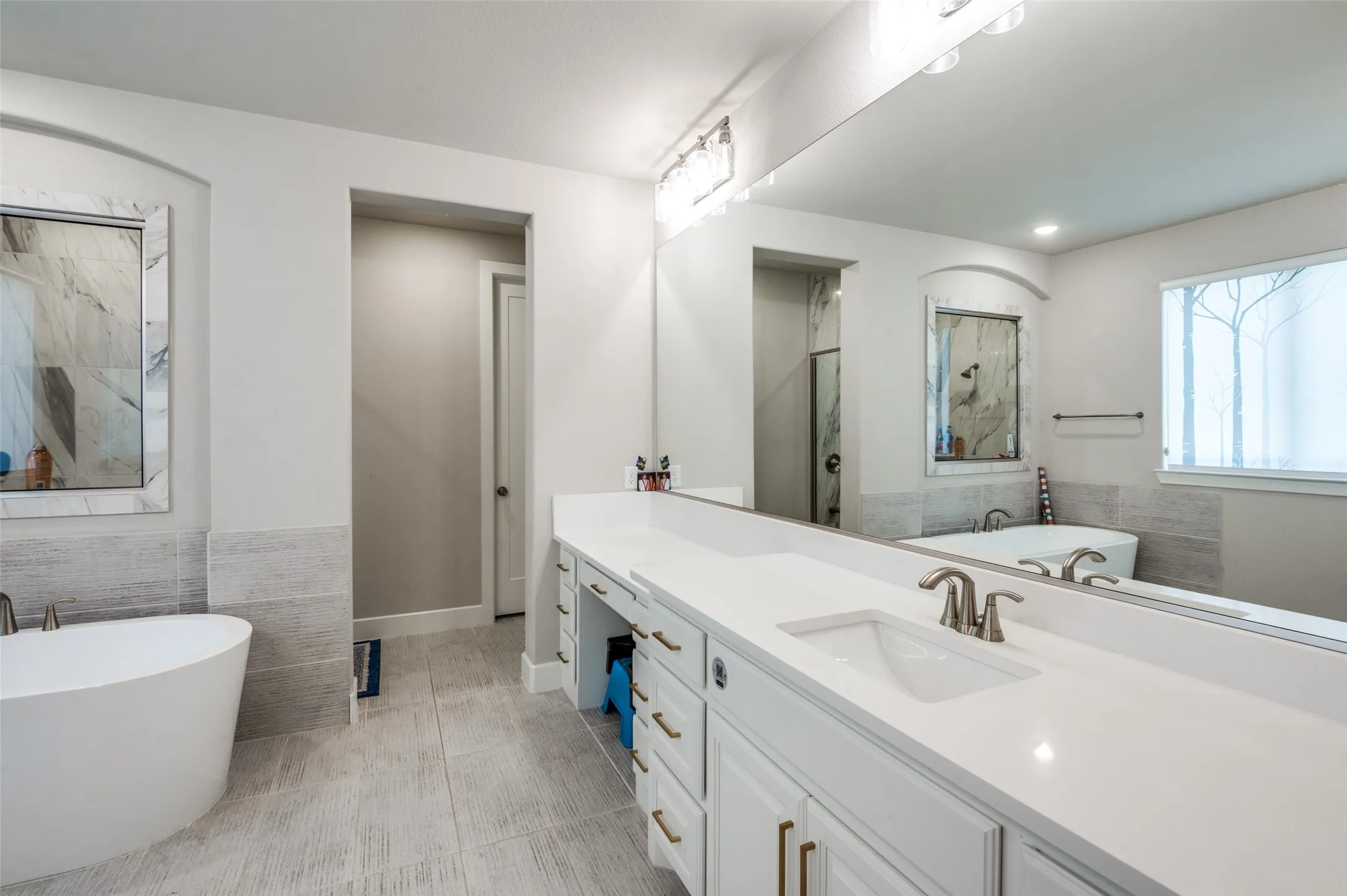 Single Family Residence For Sale in Collin County , 2331 Rolling Vista Lane, Prosper, Texas 75078, 5 Bedroom, 6 Bathroom, 3 Garage spaces, 3,989 Sqft, built in 2022, mls#21231539, Real Estate Agent in Prosper, Homes For Sale in Collin county, Homes For Sale in Prosper, Realtor in Prosper Texas, Real Estate Brokerage Independent Realty Texas, Luminita Cordes Realtor
