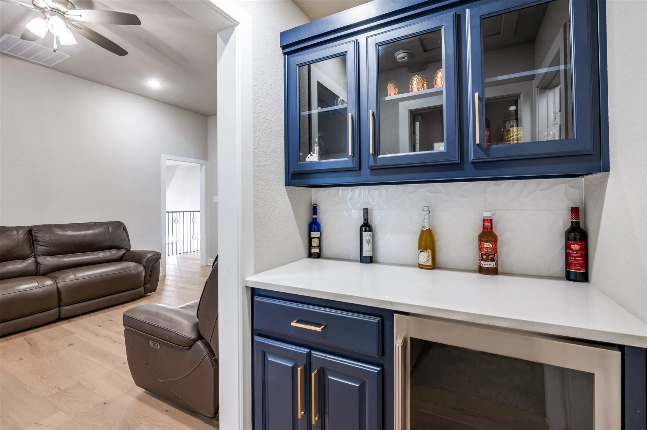 Single Family Residence For Sale in Collin County , 2331 Rolling Vista Lane, Prosper, Texas 75078, 5 Bedroom, 6 Bathroom, 3 Garage spaces, 3,989 Sqft, built in 2022, mls#21231539, Real Estate Agent in Prosper, Homes For Sale in Collin county, Homes For Sale in Prosper, Realtor in Prosper Texas, Real Estate Brokerage Independent Realty Texas, Luminita Cordes Realtor