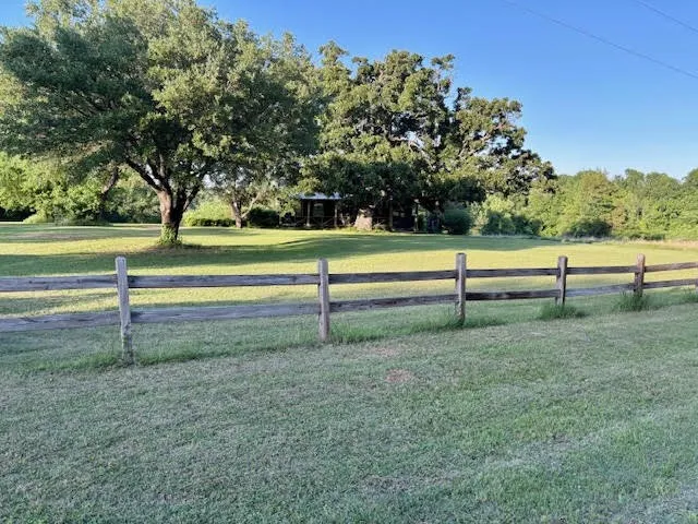 Single Family Residence For Sale in Hunt County , 1630 County Road 2320, Terrell, Texas 75160, 3 Bedroom, 2 Bathroom, Garage spaces, 1,424 Sqft, built in 1984, mls#21263714, Real Estate Agent in Terrell, Homes For Sale in Hunt county, Homes For Sale in Terrell, Realtor in Terrell Texas, Real Estate Brokerage Independent Realty Texas, Luminita Cordes Realtor